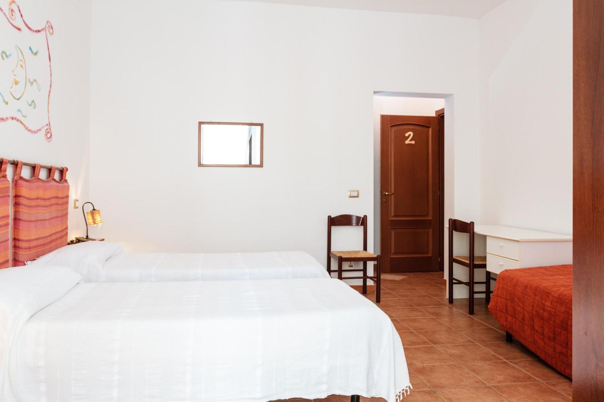 La Mezzanella Guesthouse - Photo 12