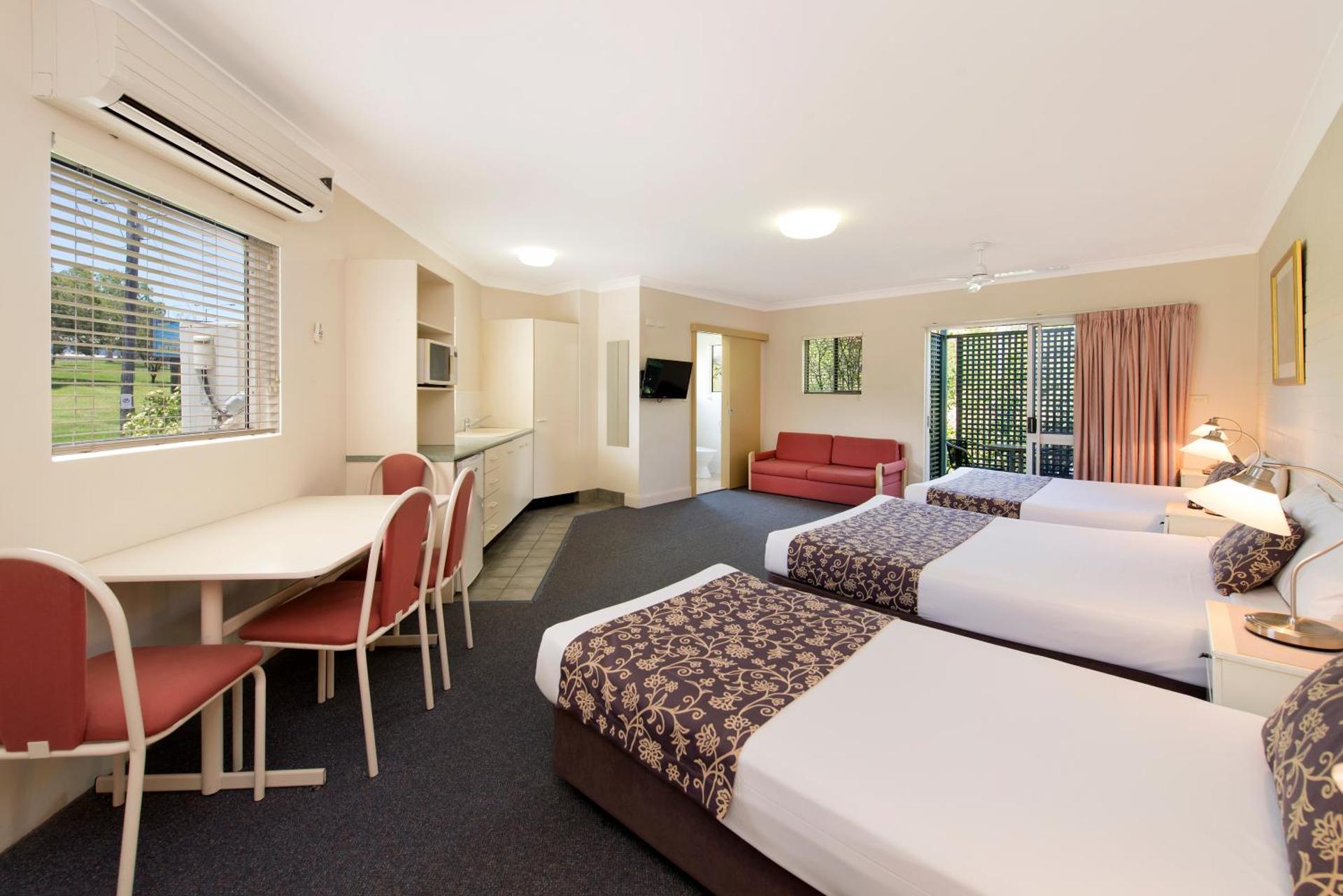 Benson Court Motel - Photo 32