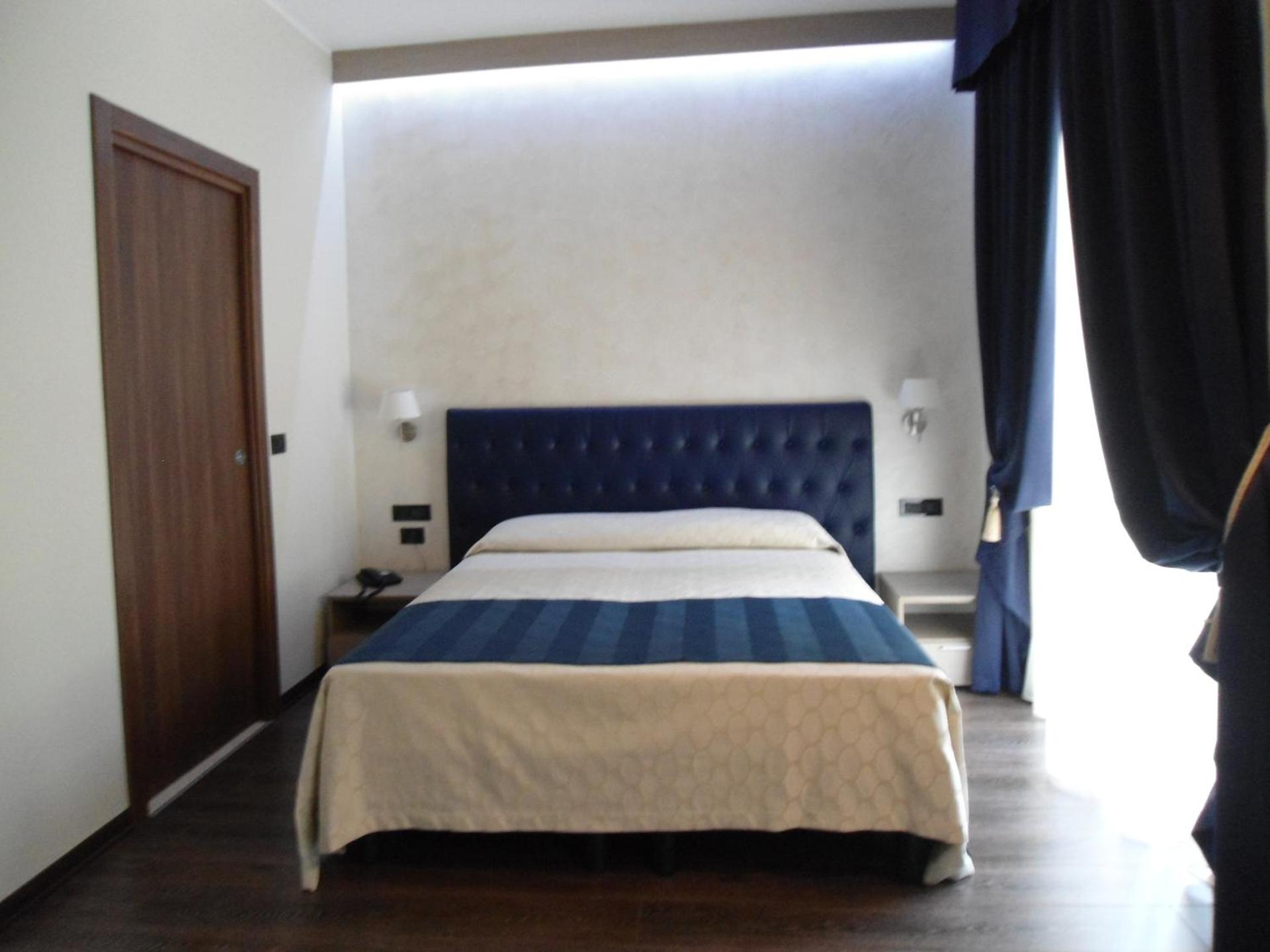 Hotel Continental - Photo 91