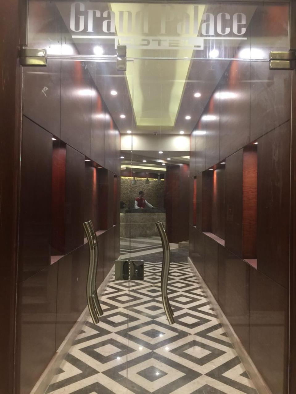 Grand Palace Hotel - Photo 6