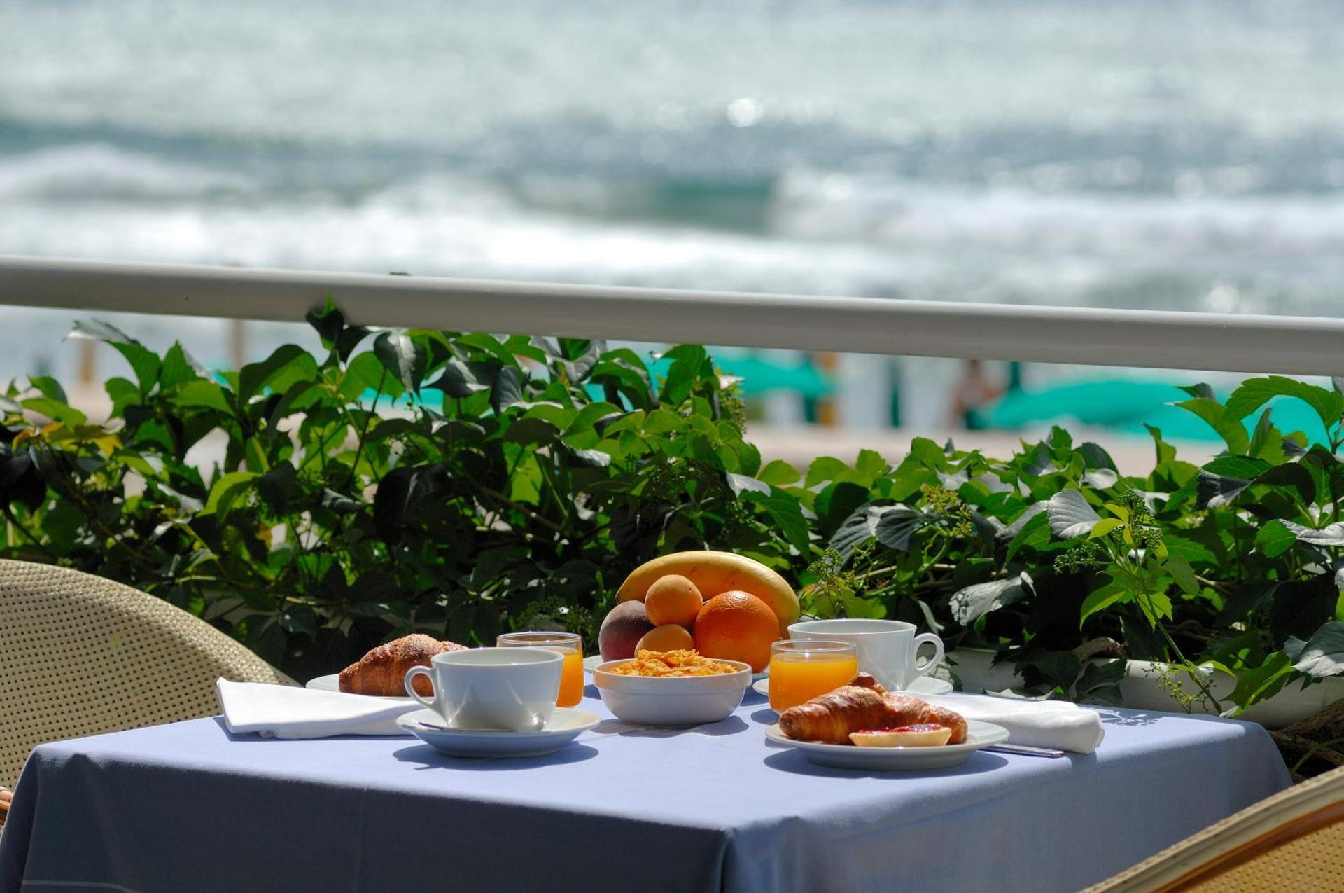 Hotel Beau Sejour - Photo 35