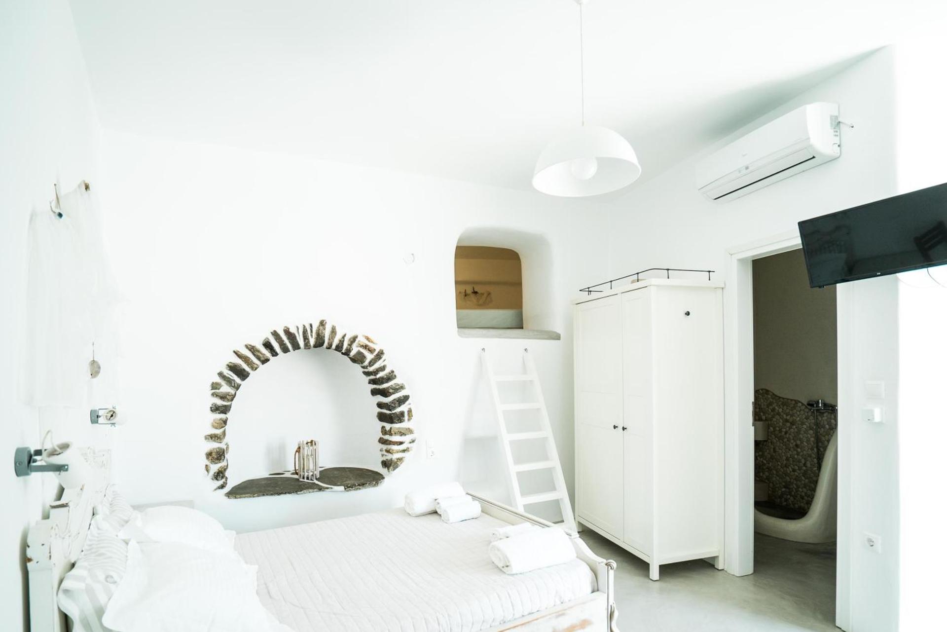 Plori Studios and Apartments - Photo 63