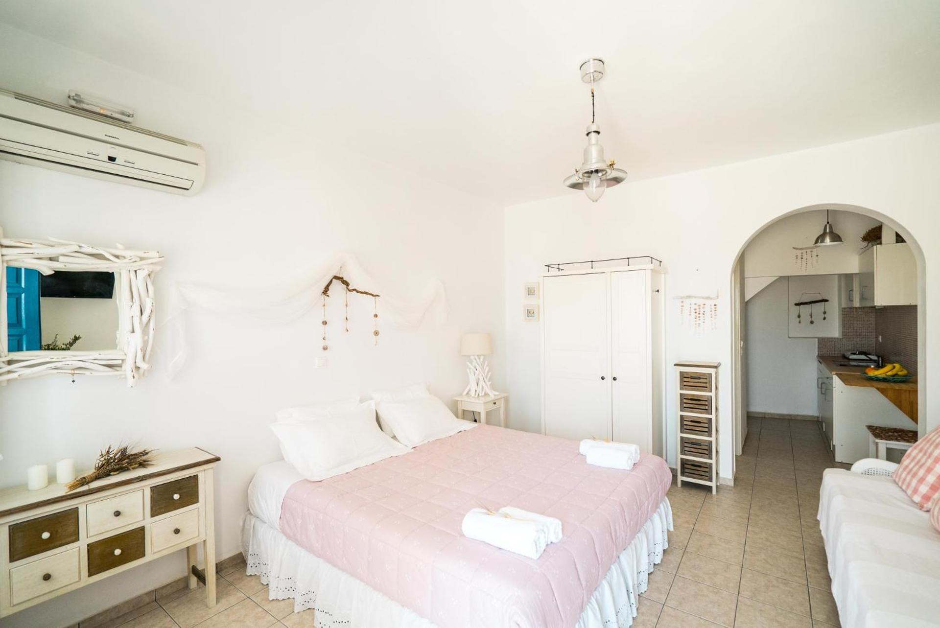 Plori Studios and Apartments - Photo 6