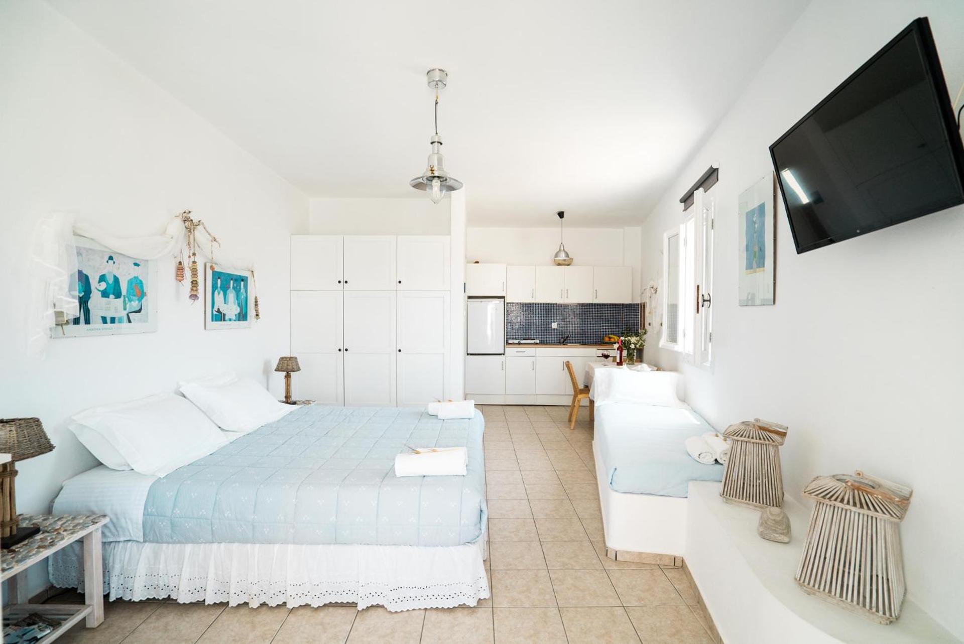 Plori Studios and Apartments - Photo 15