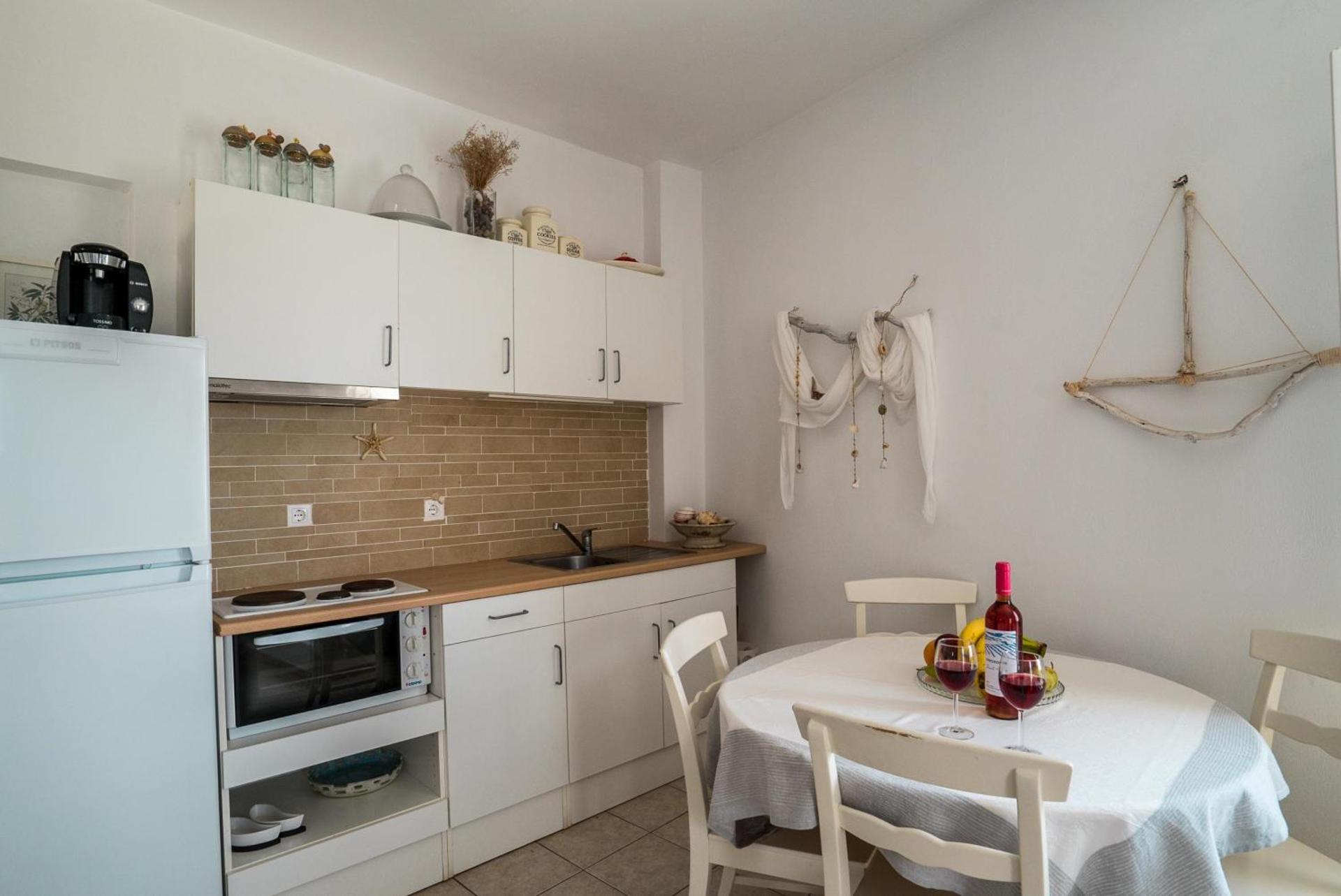 Plori Studios and Apartments - Photo 33