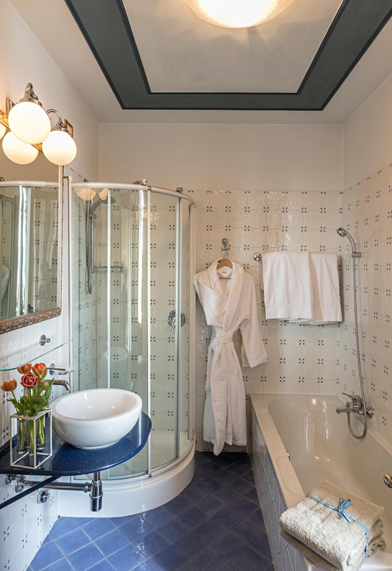 Hotel Laurin - Photo 40