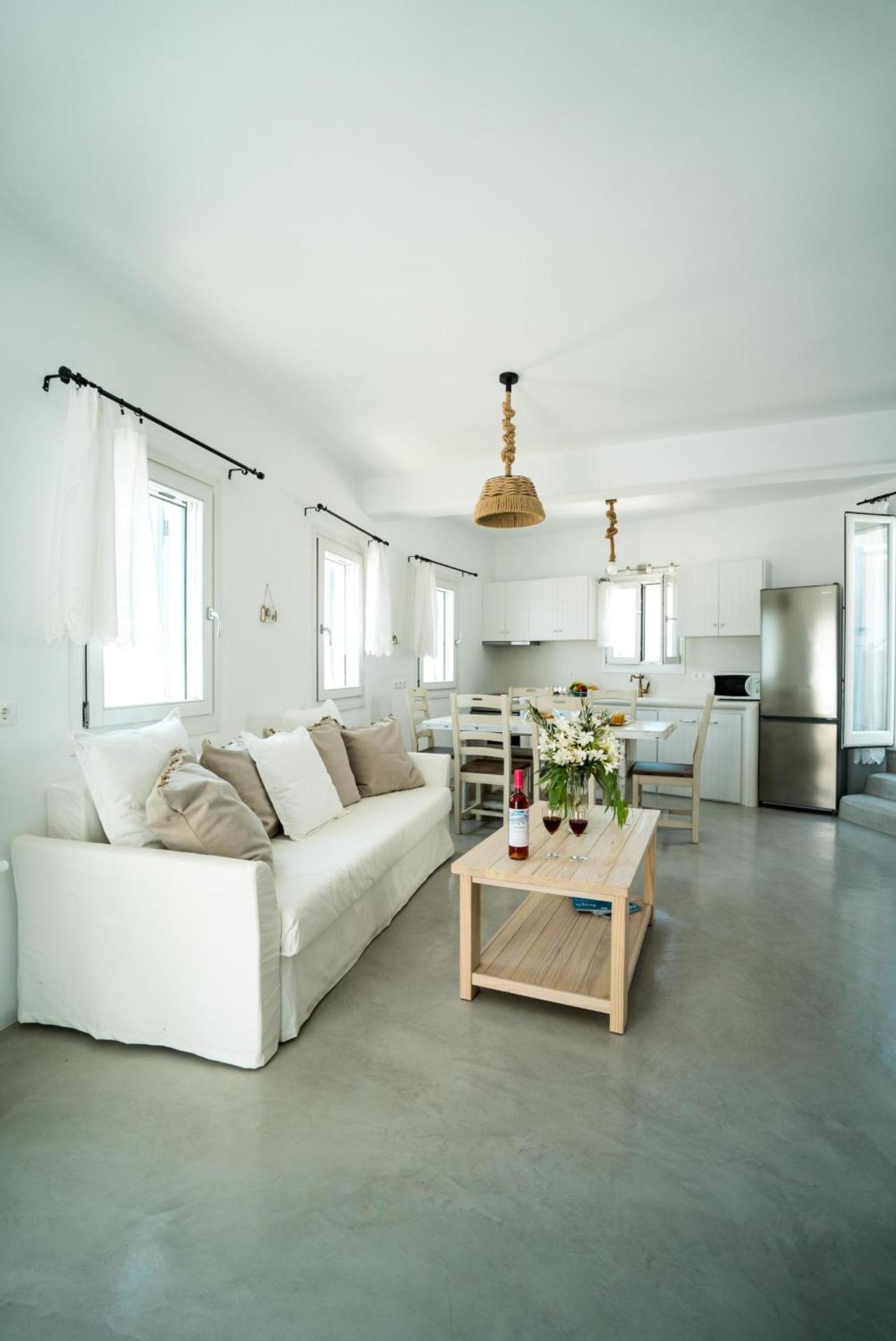 Plori Studios and Apartments - Photo 81