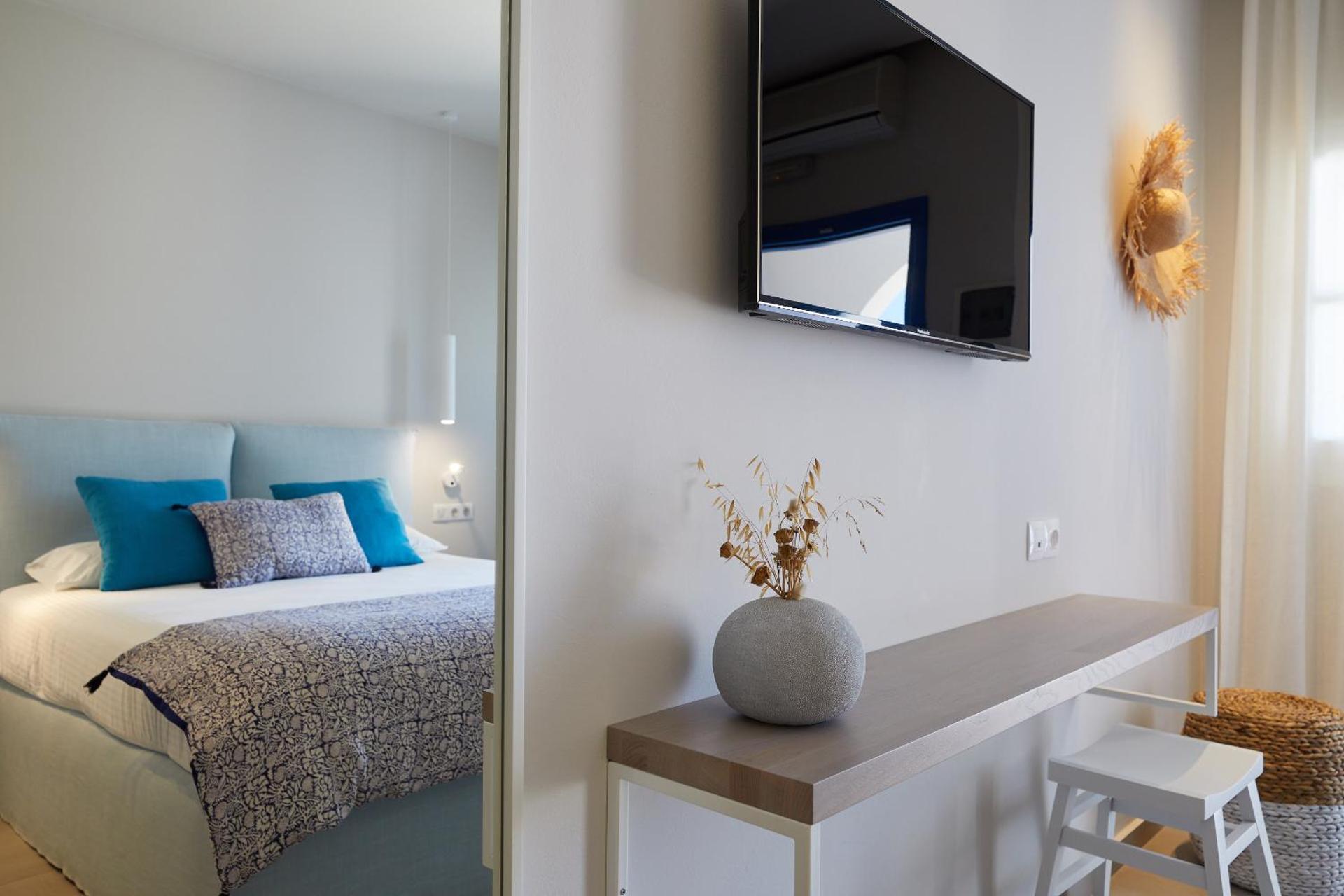 Vigla Hotel - Photo 29