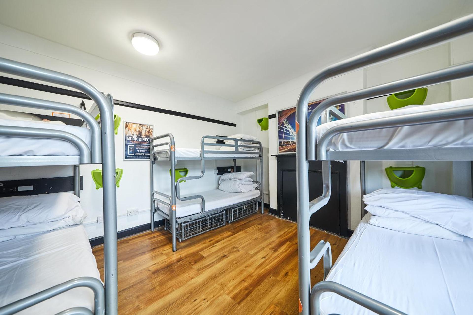 Bed in 6-Bed Female Dormitory Room with Shared Bathroom