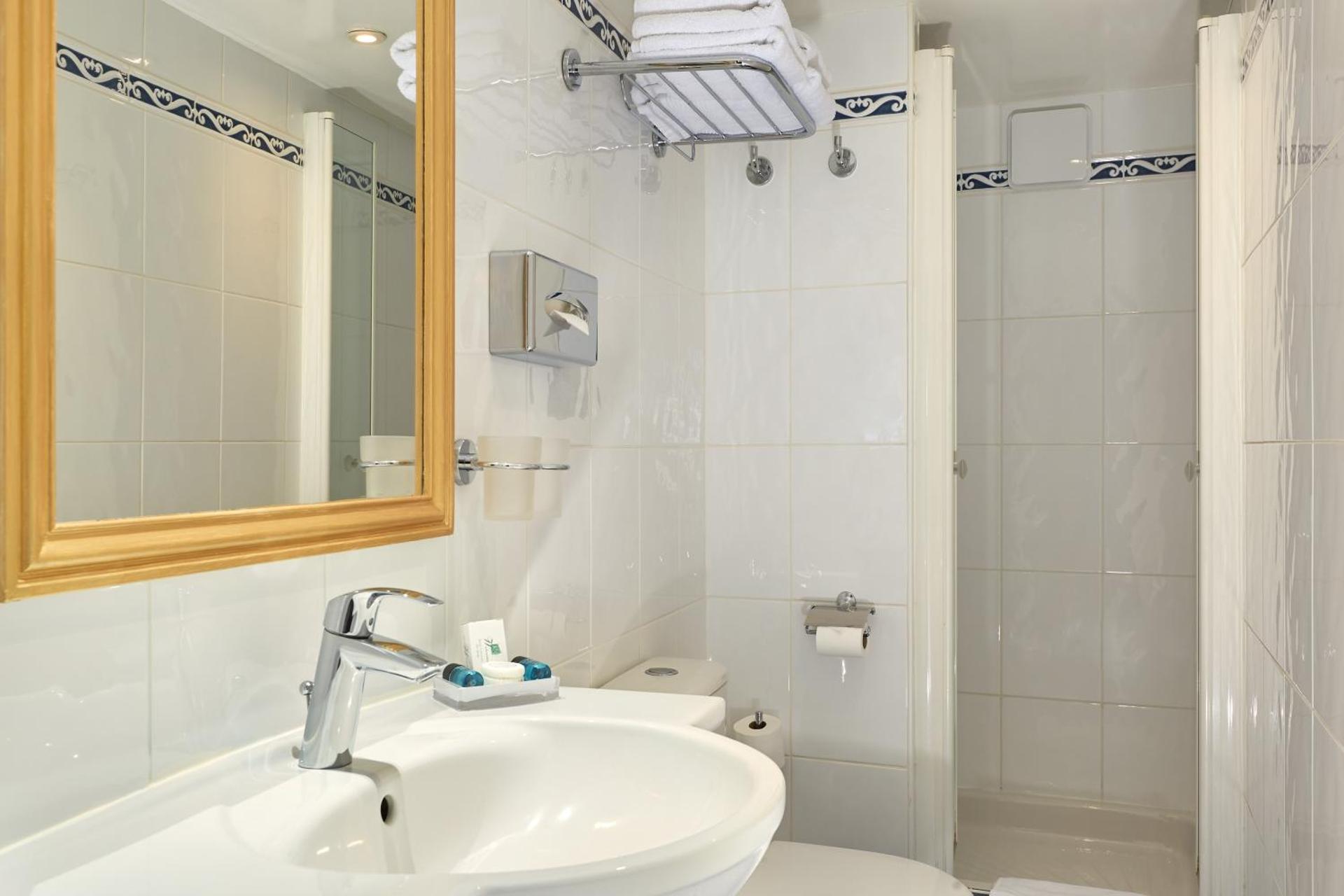 Austin's Arts Et Metiers Hotel - Photo 32