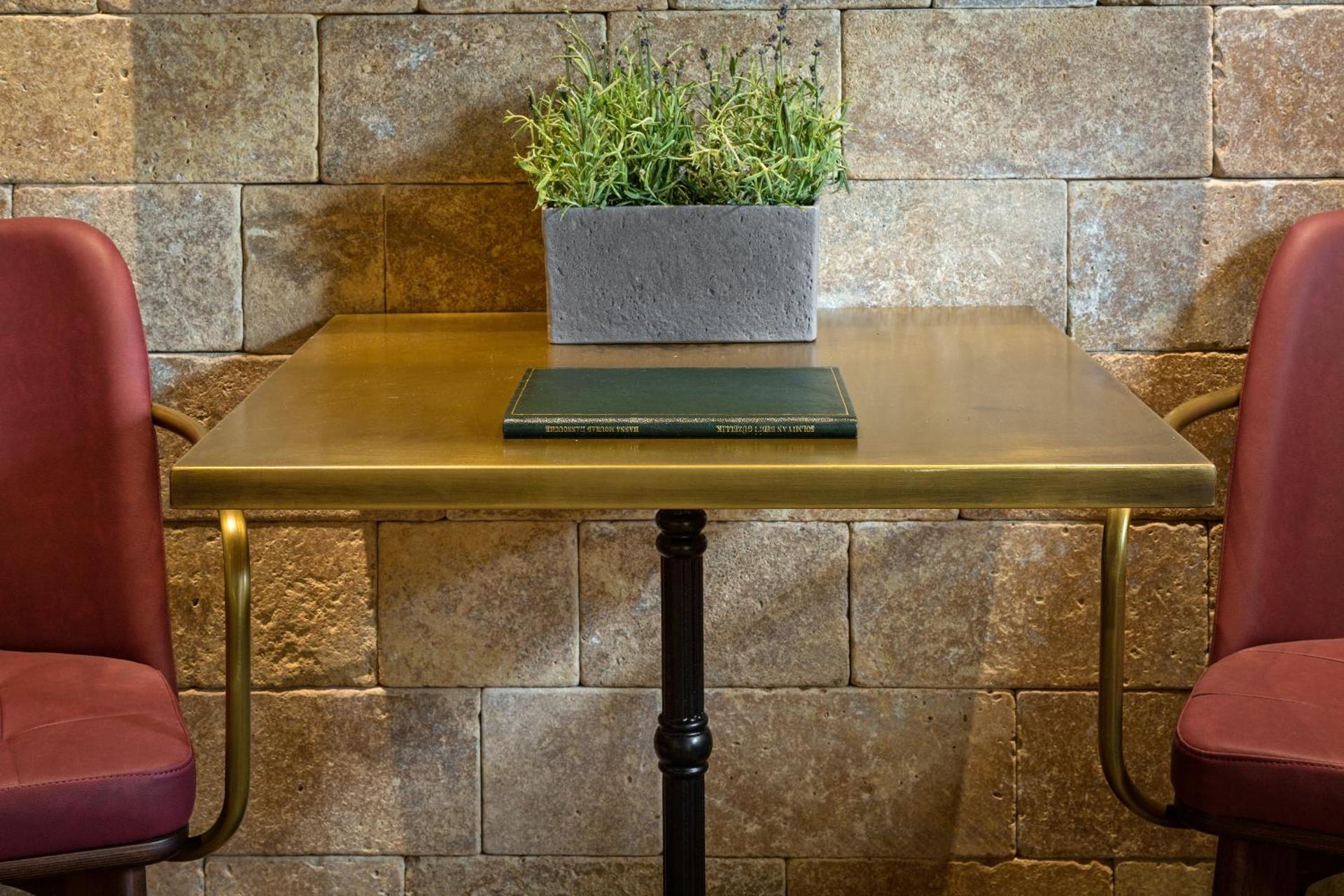 Estia Boutique Apartments - Photo 18