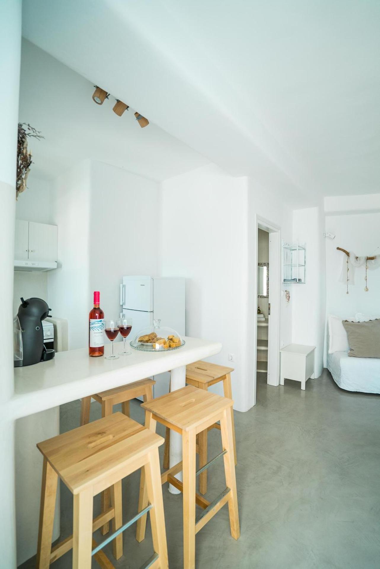 Plori Studios and Apartments - Photo 109