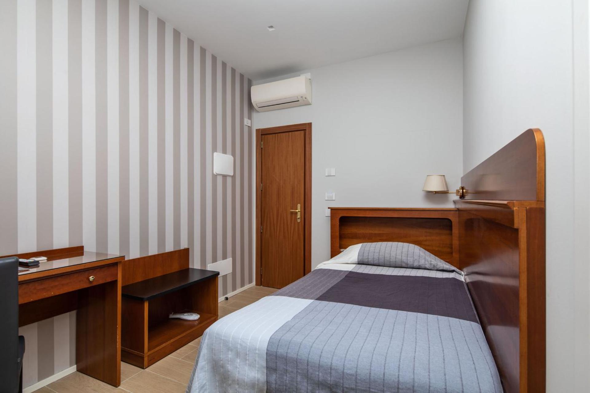 Hotel Excelsior Pavia - Photo 41