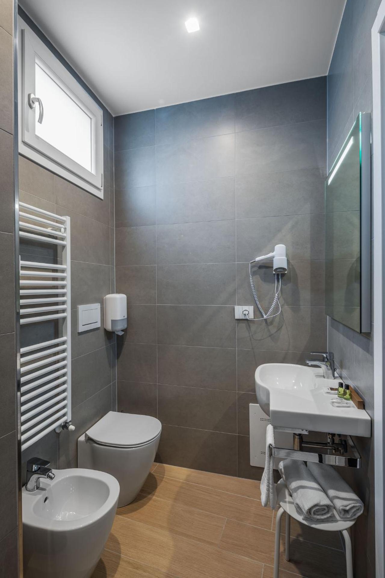 Hotel Excelsior Pavia - Photo 8