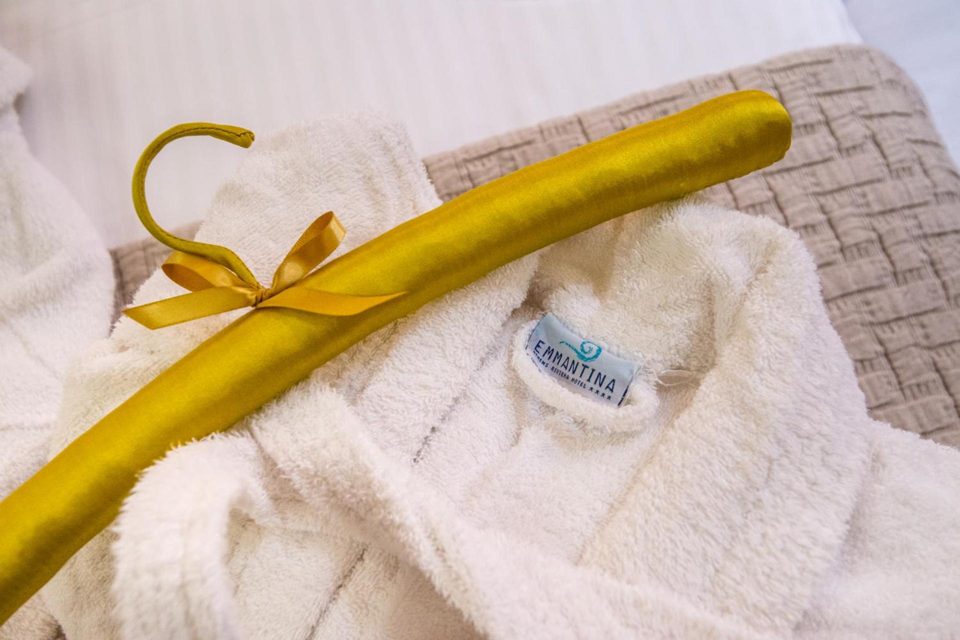 Interconnecting Double or Twin Rooms with Side Sea View - Photo 3