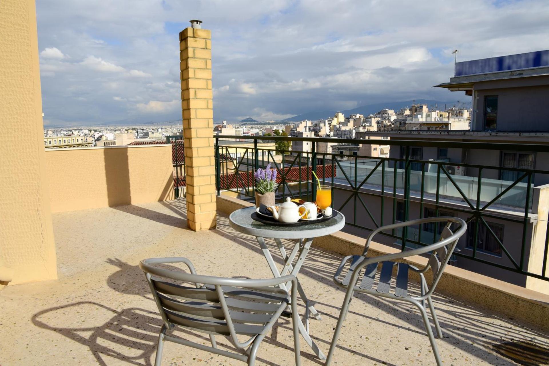 Eva Hotel Piraeus - Photo 19