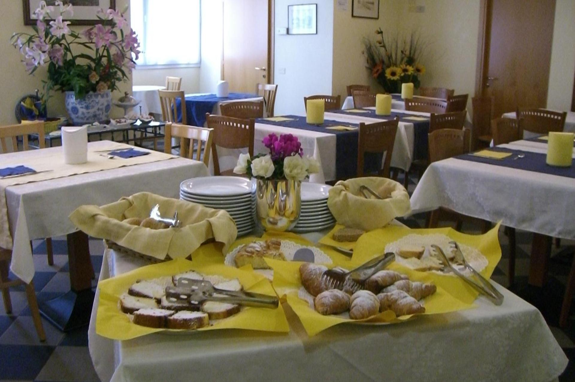 Hotel Lido - Photo 14