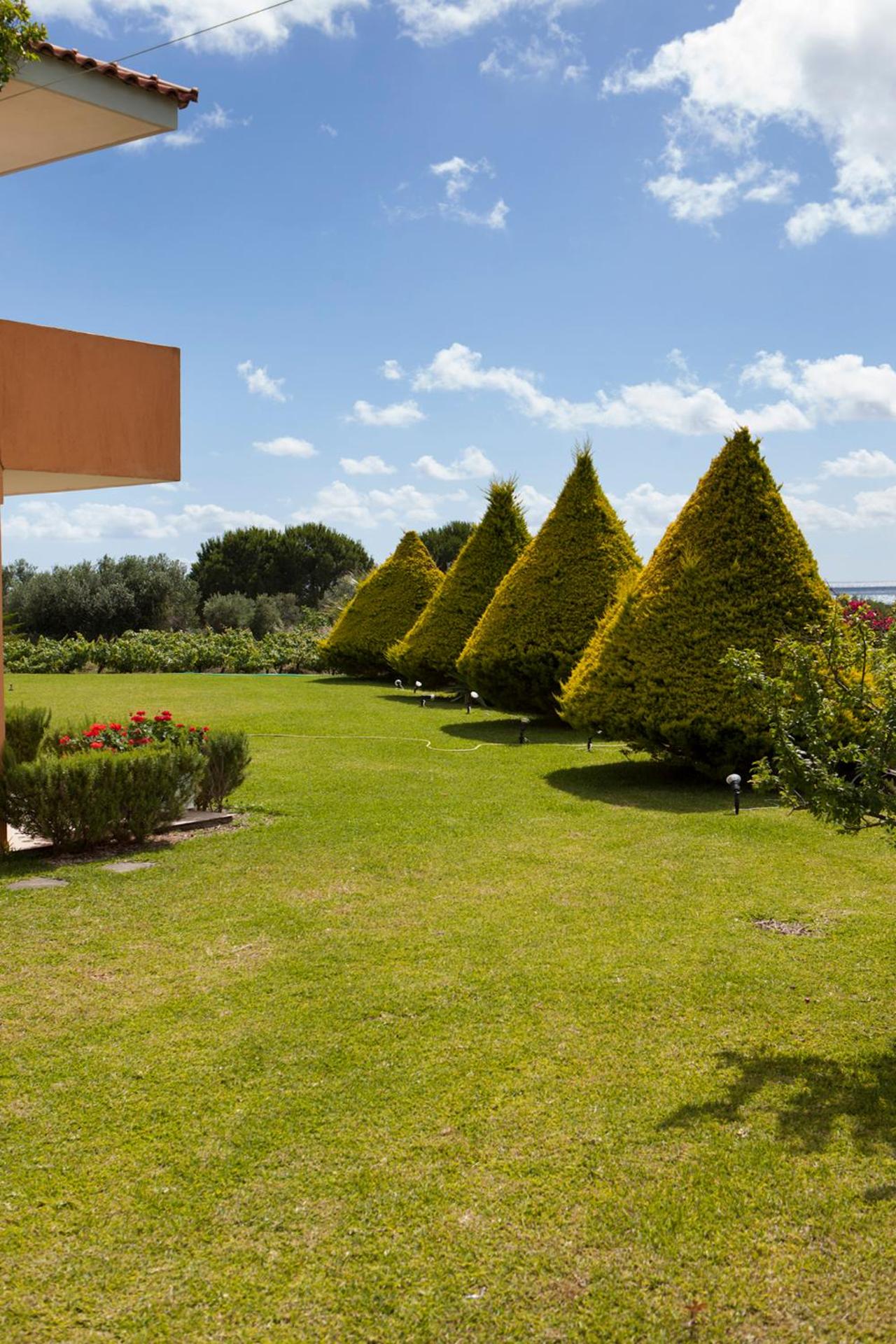 Mirtia Studios - Photo 42