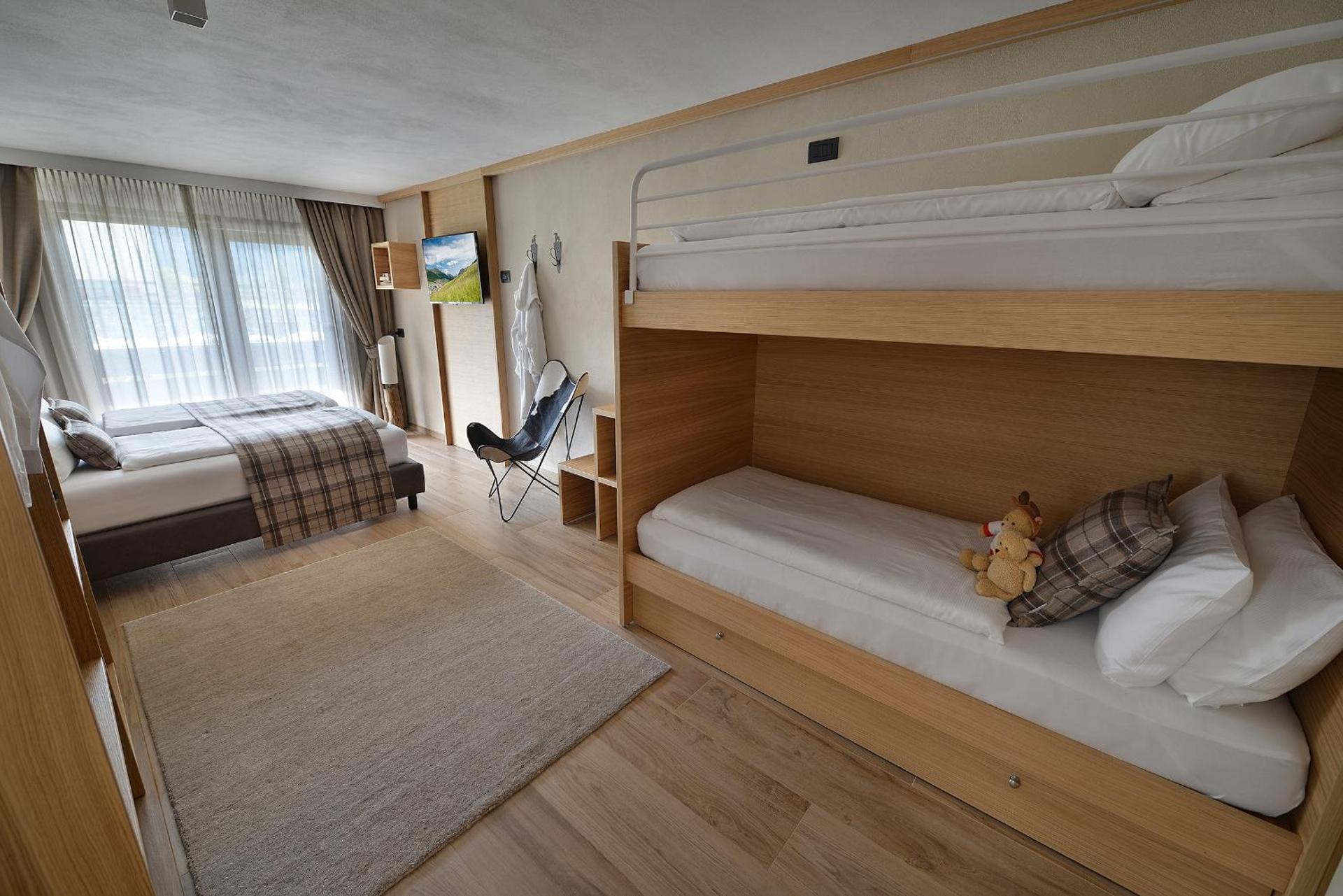 Deluxe Quadruple Room