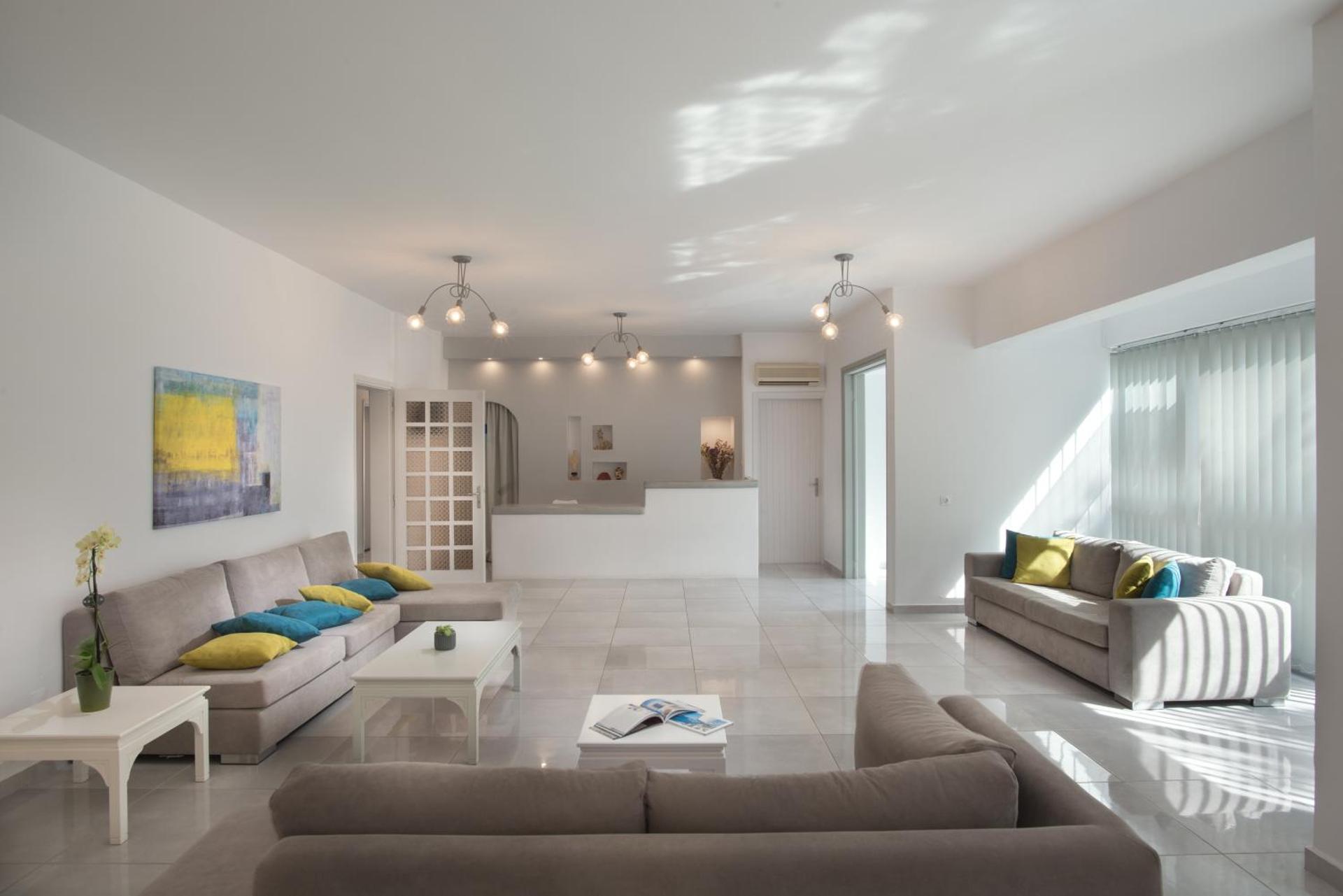 Milos Hotel - Photo 11