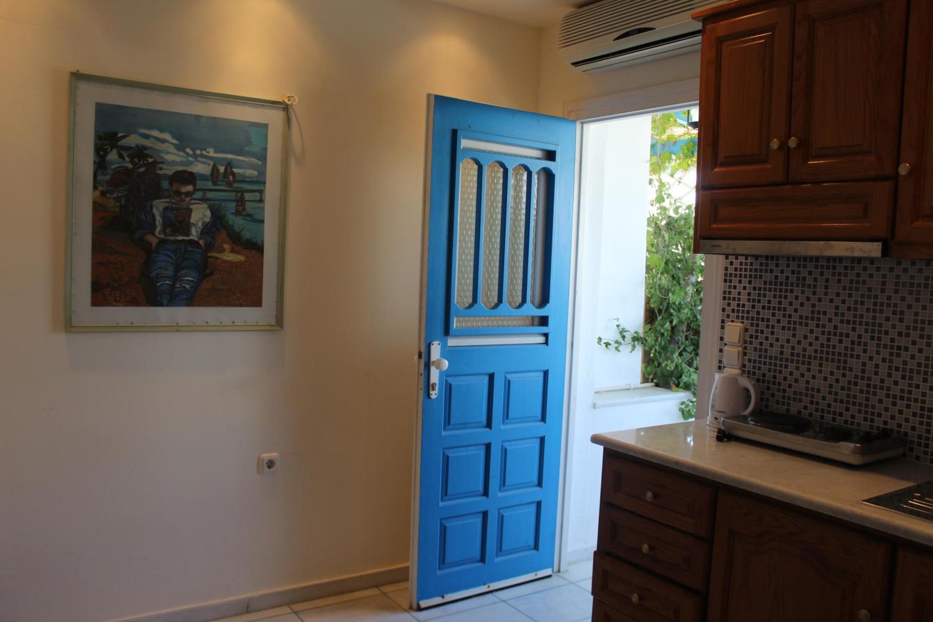 Sea View Studios & Apartments - Photo 22