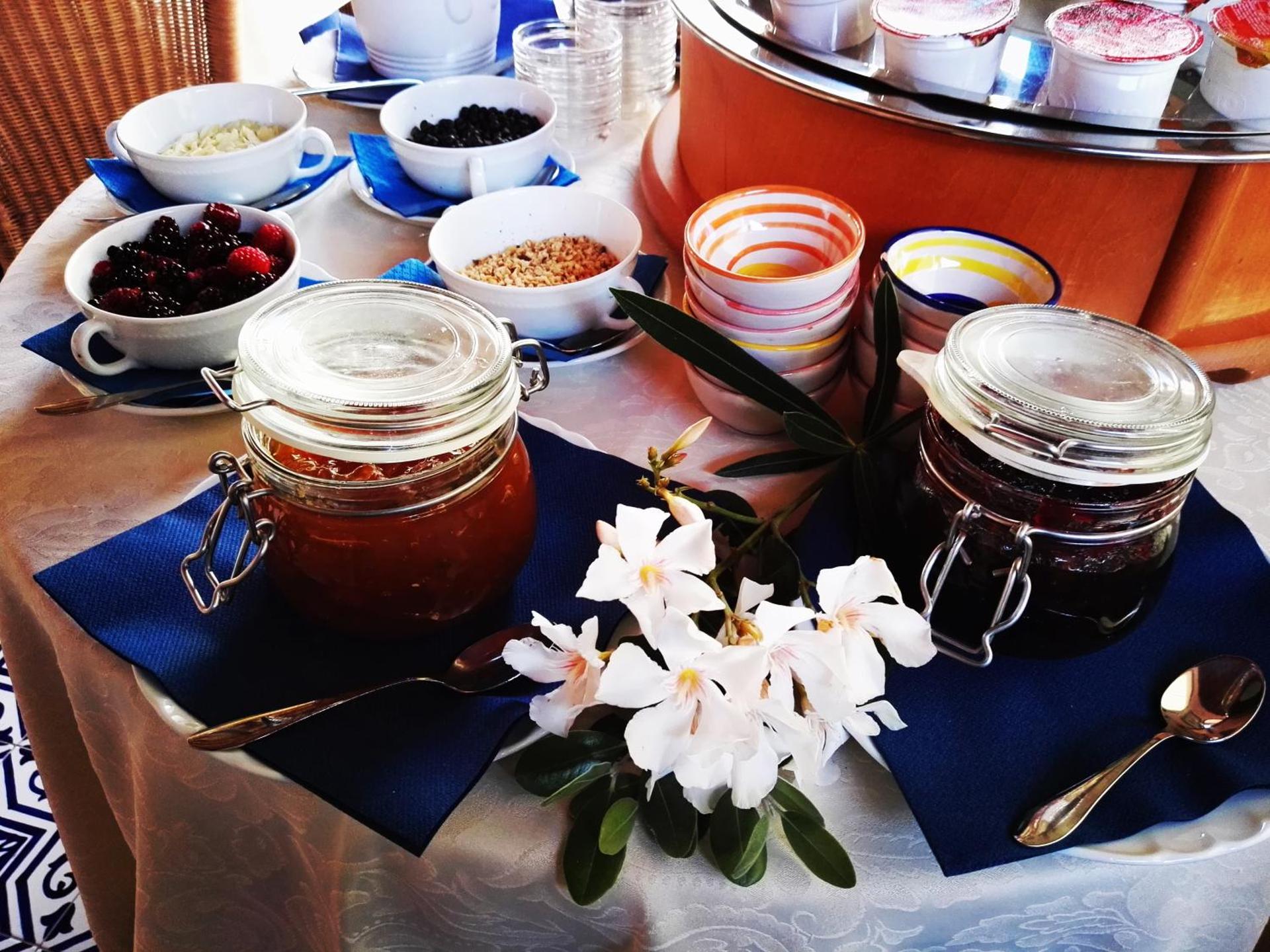 Hotel Eros - Photo 82