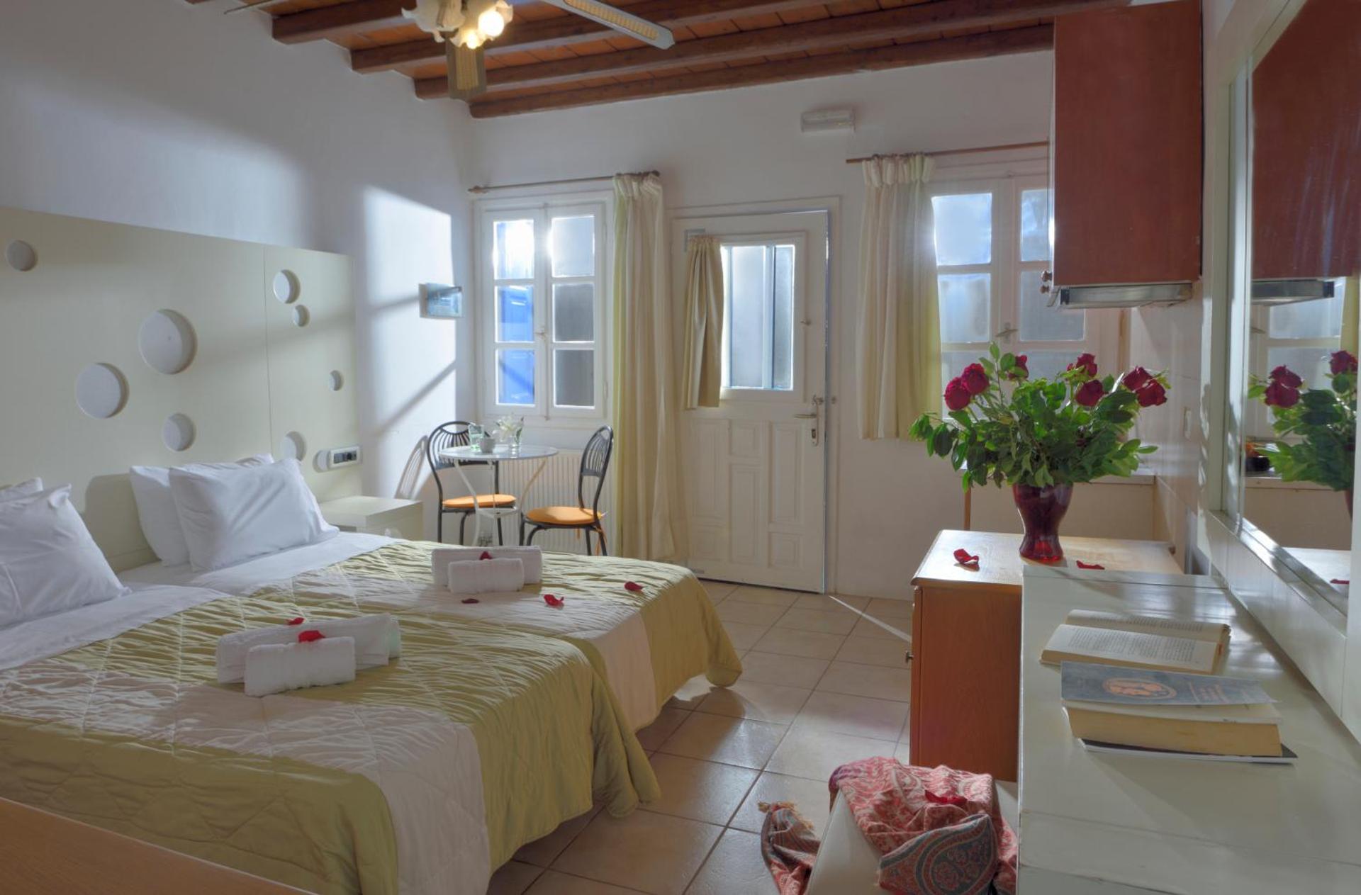 Adonis Rooms - Photo 32