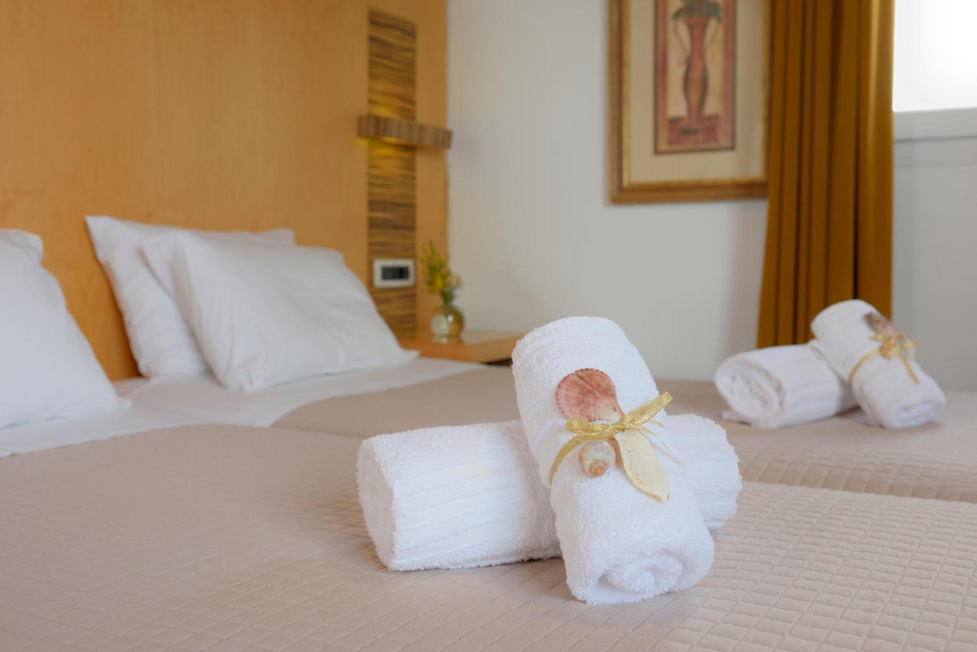 Adonis Rooms - Photo 33