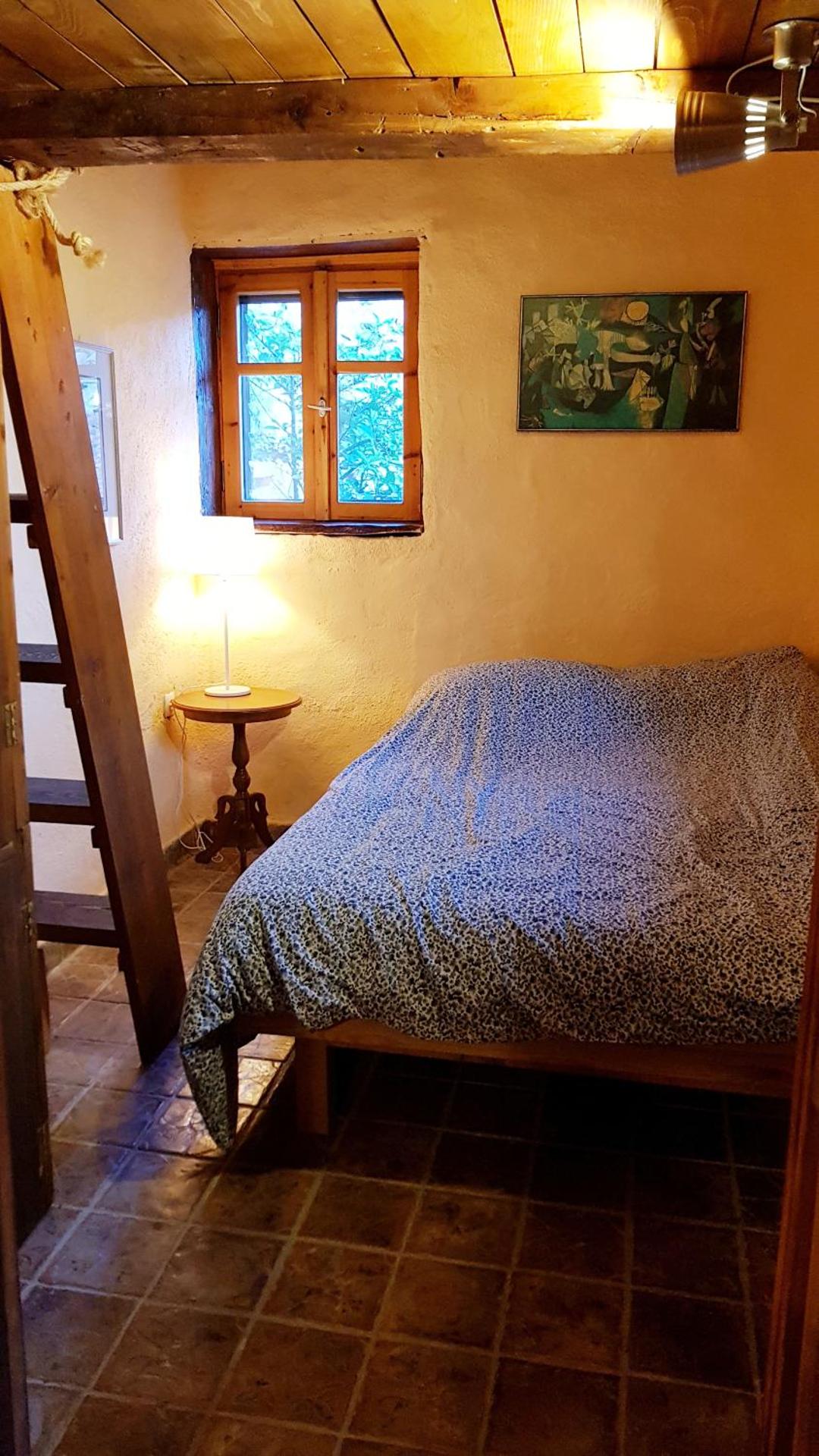 Stone house on the rock - Photo 27