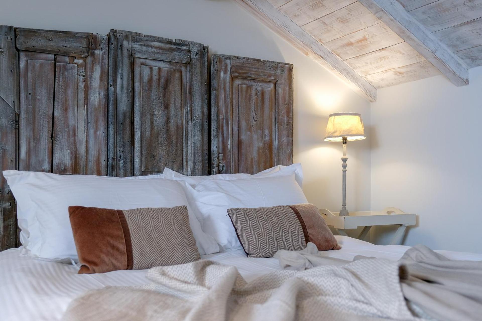 Amymone and Adiandi - Photo 70