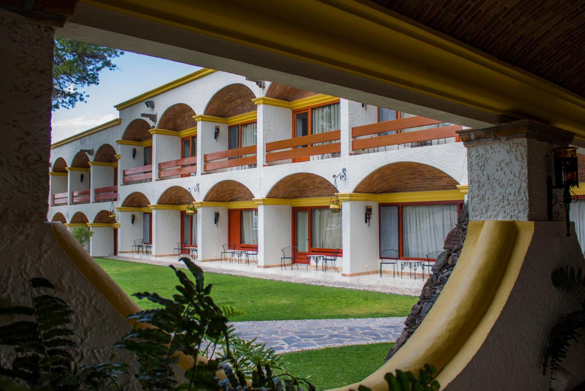 Imperio De Angeles - Photo 99