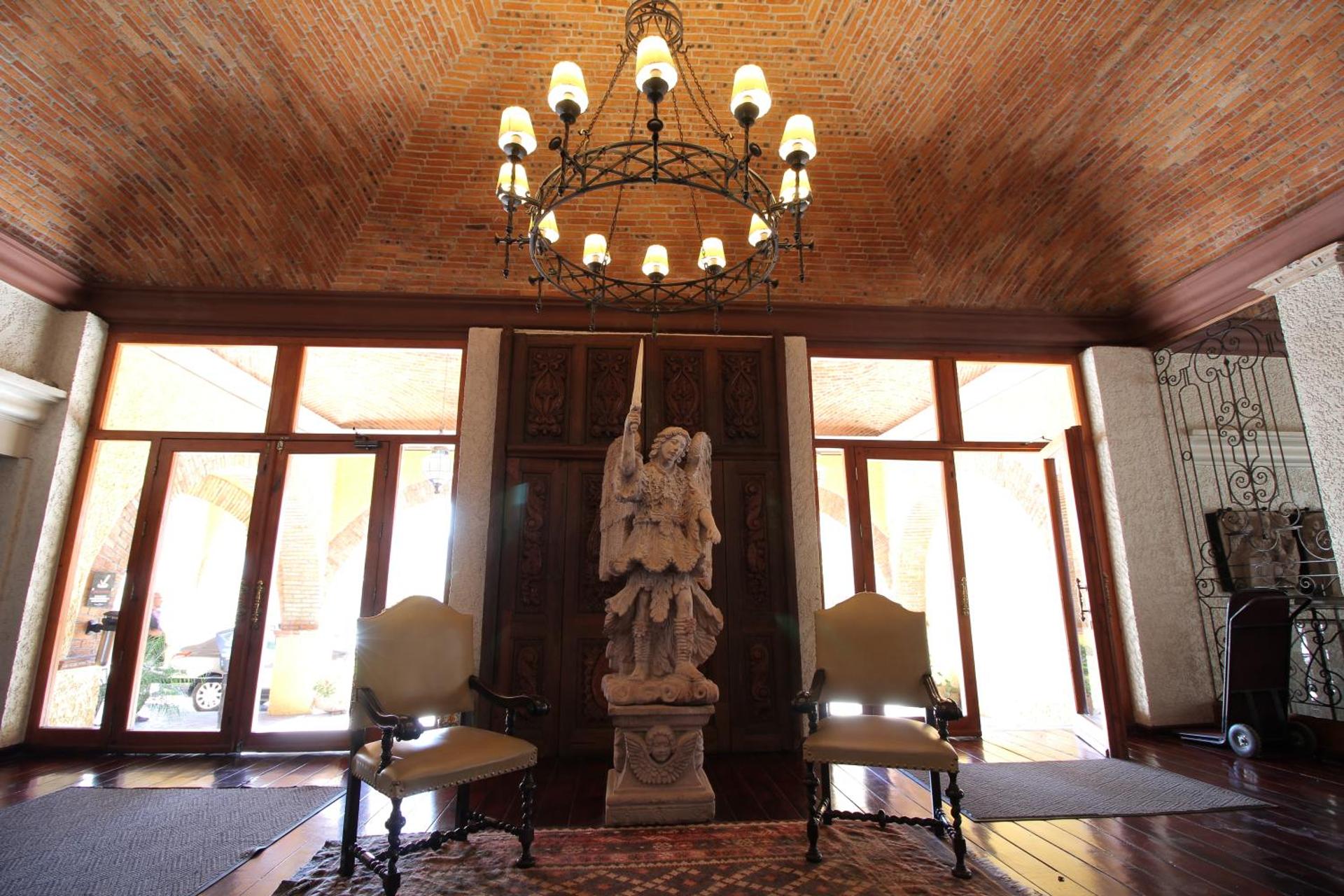 Imperio De Angeles - Photo 90