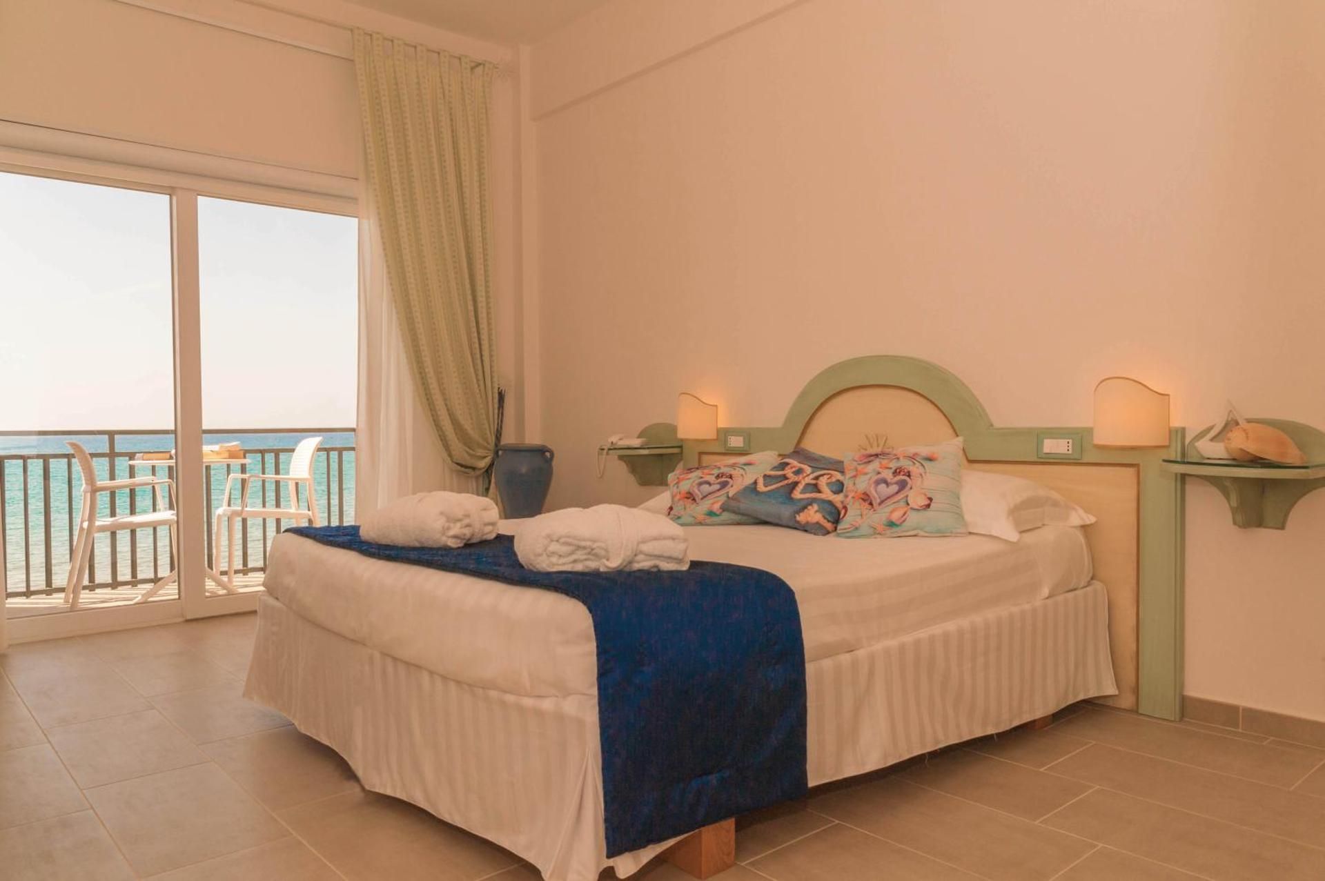 Summit Hotel - Photo 33