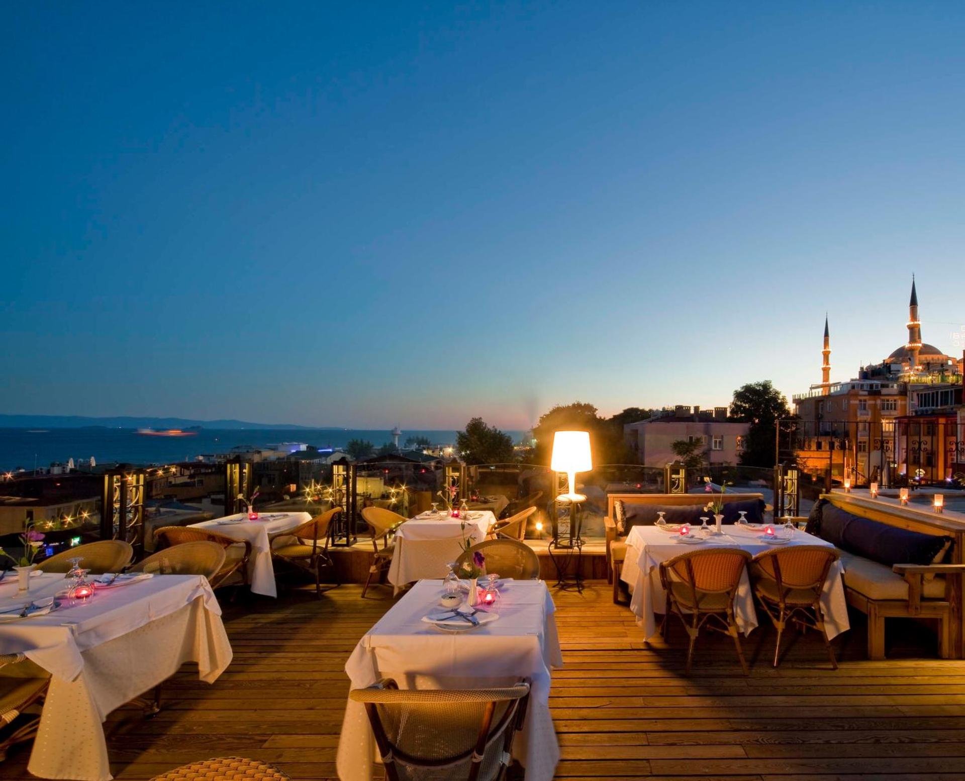 GLK PREMIER Regency Suites & Spa - Photo 31