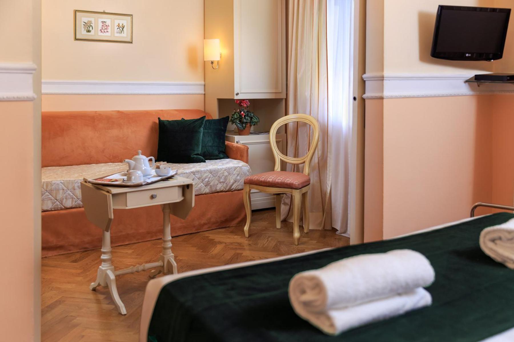Hotel Villa Carlotta - Photo 12