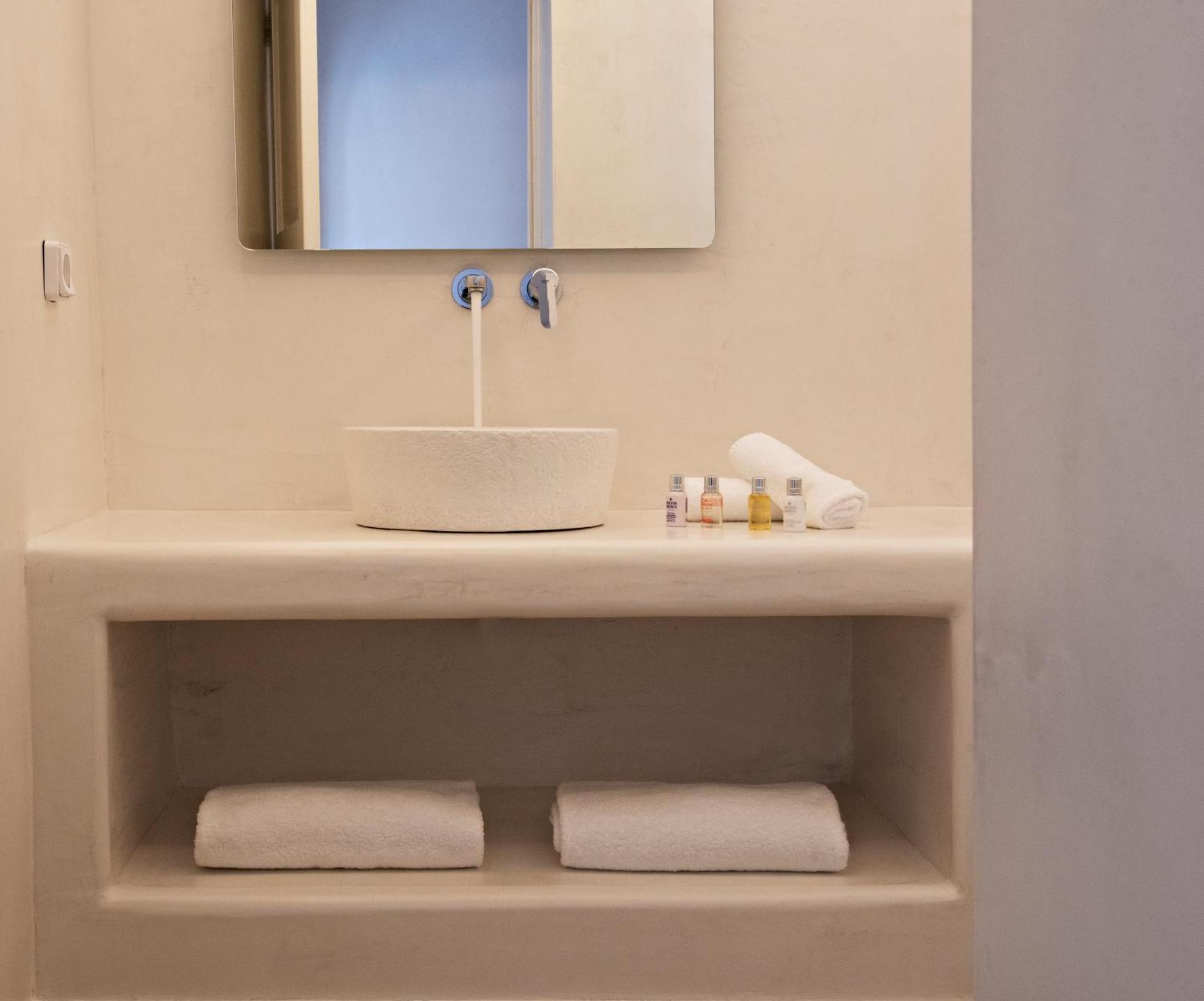 Paradise View Hotel - Photo 26