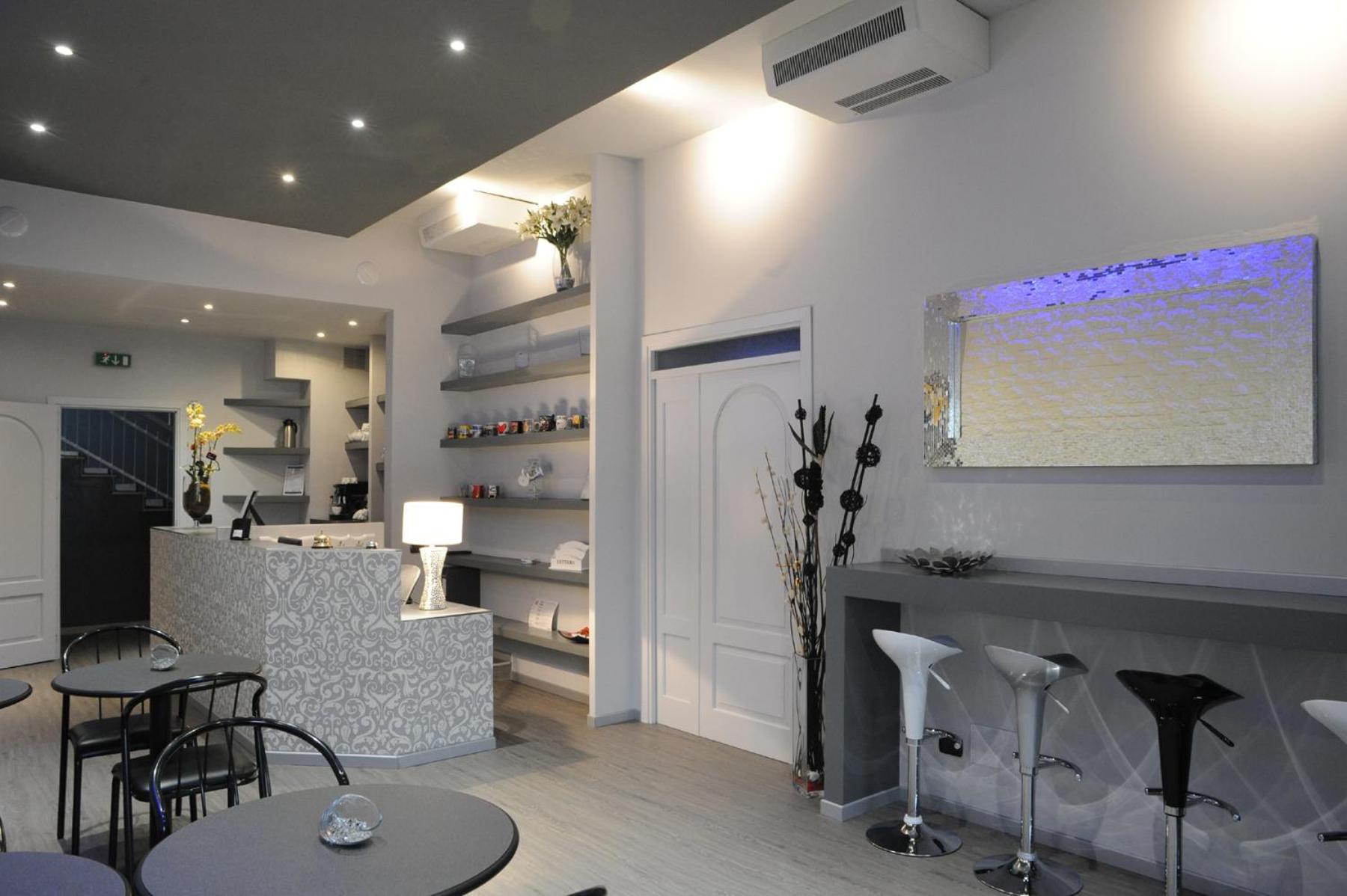 Hotel del Ponte - Photo 18