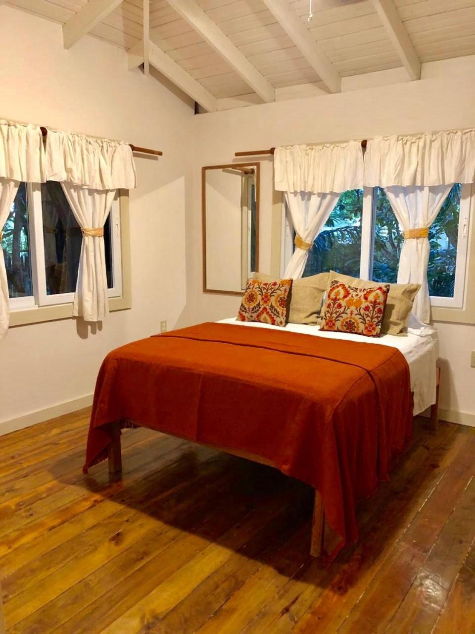 Posada Arco Iris, West End - Photo 55