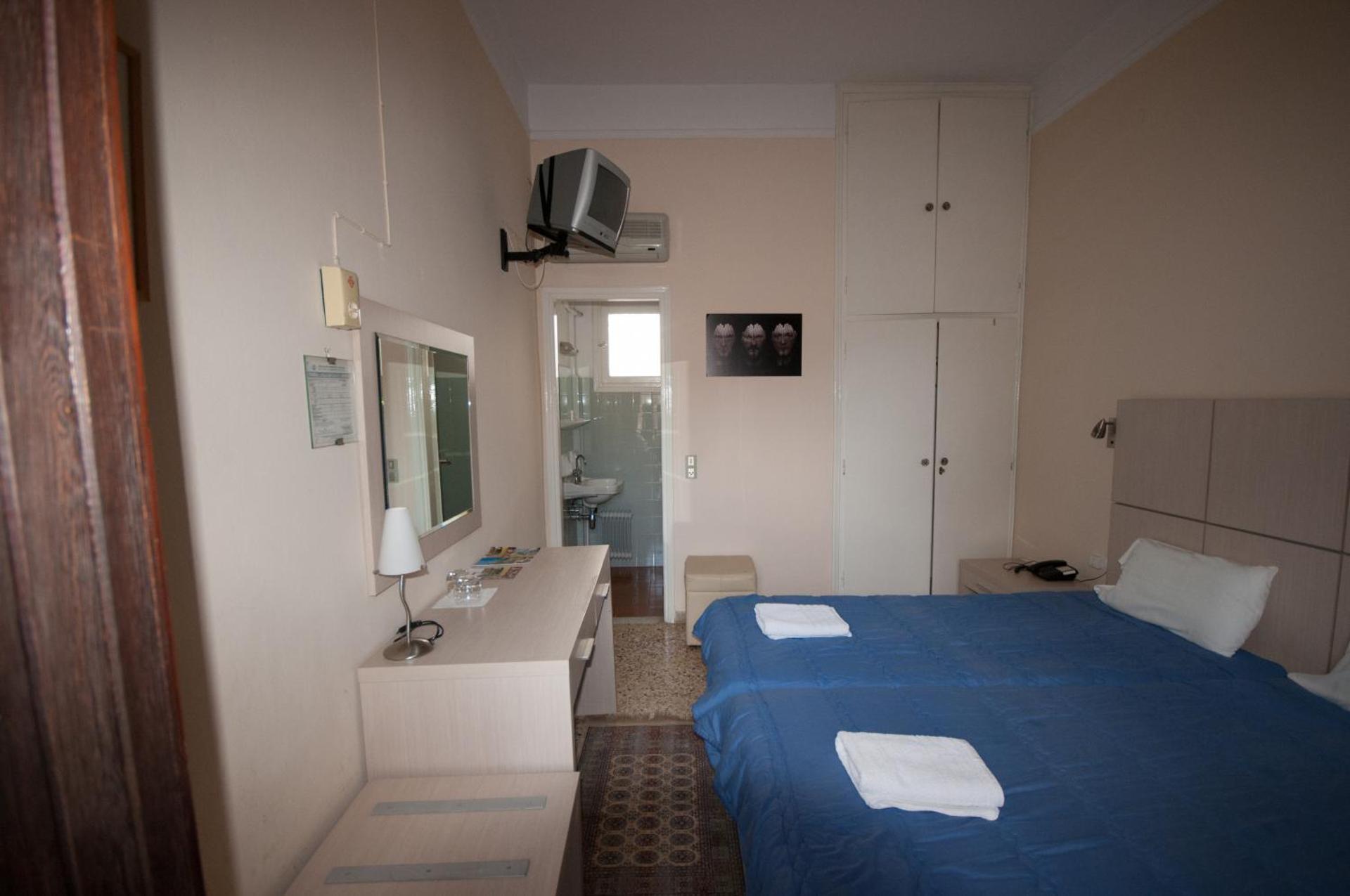 Avaton Hotel - Photo 2