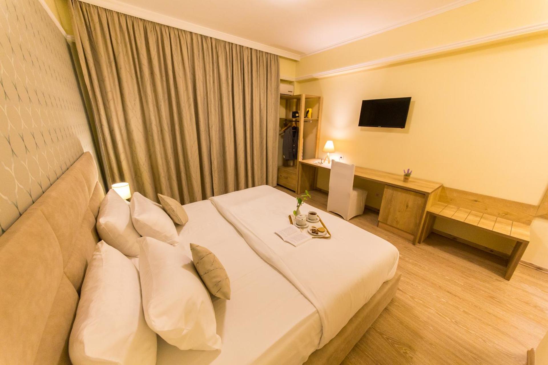 Hotel Baron - Photo 64