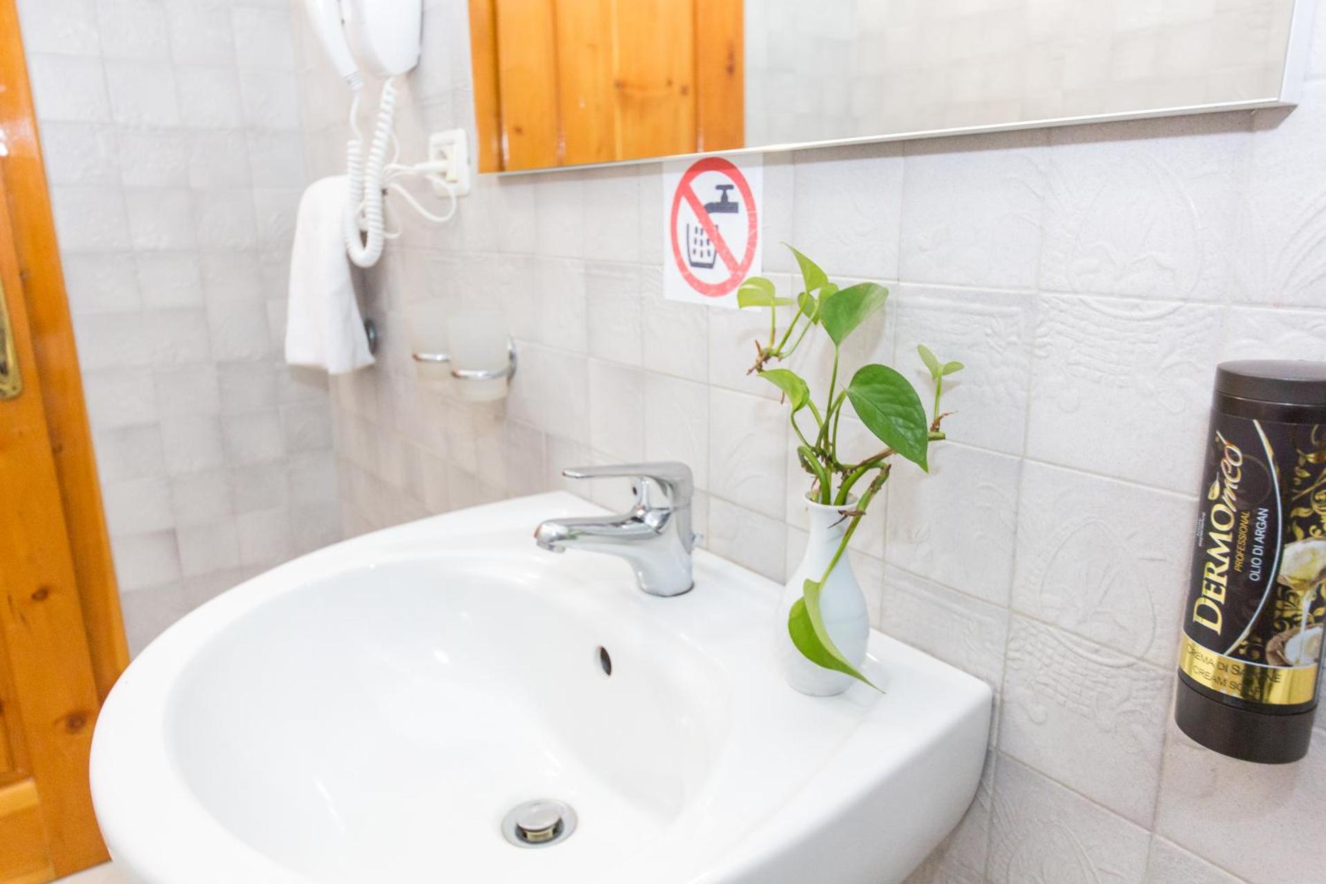 Hotel Baron - Photo 44