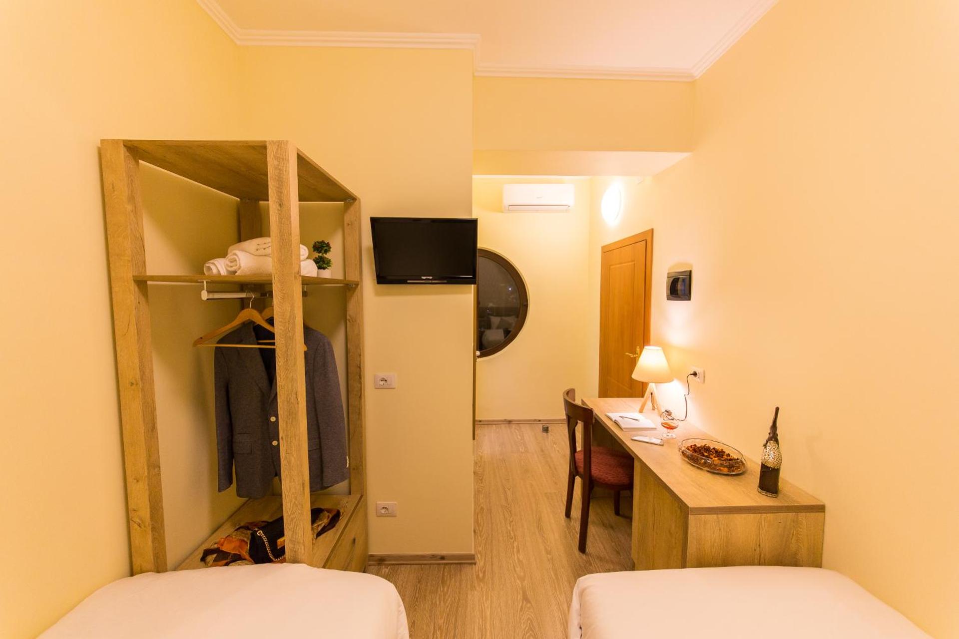 Hotel Baron - Photo 13