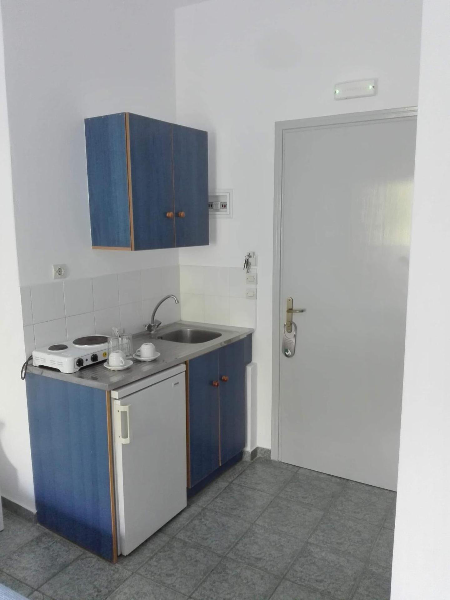 Finikas Santorini - Photo 28