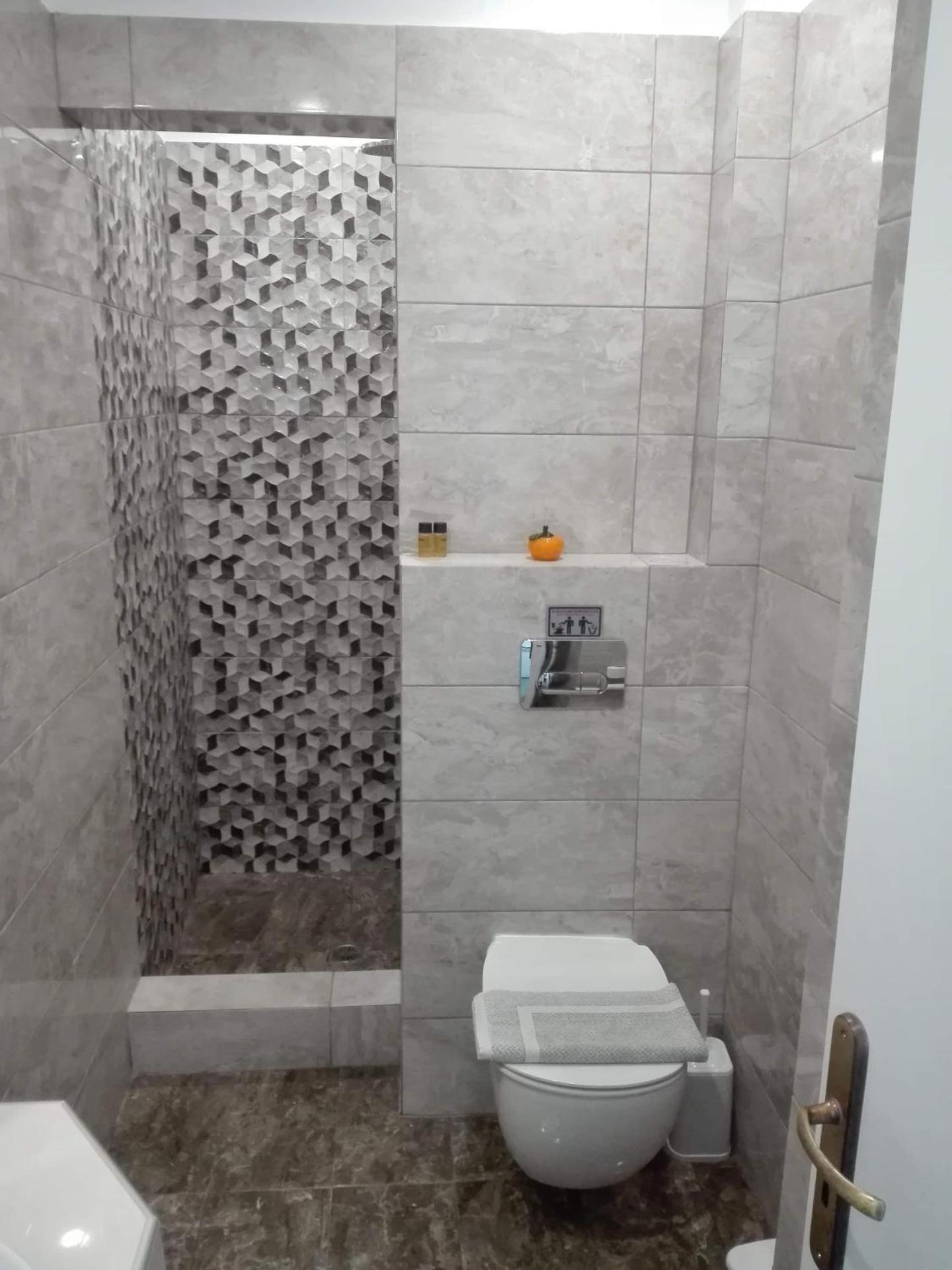 Finikas Santorini - Photo 35