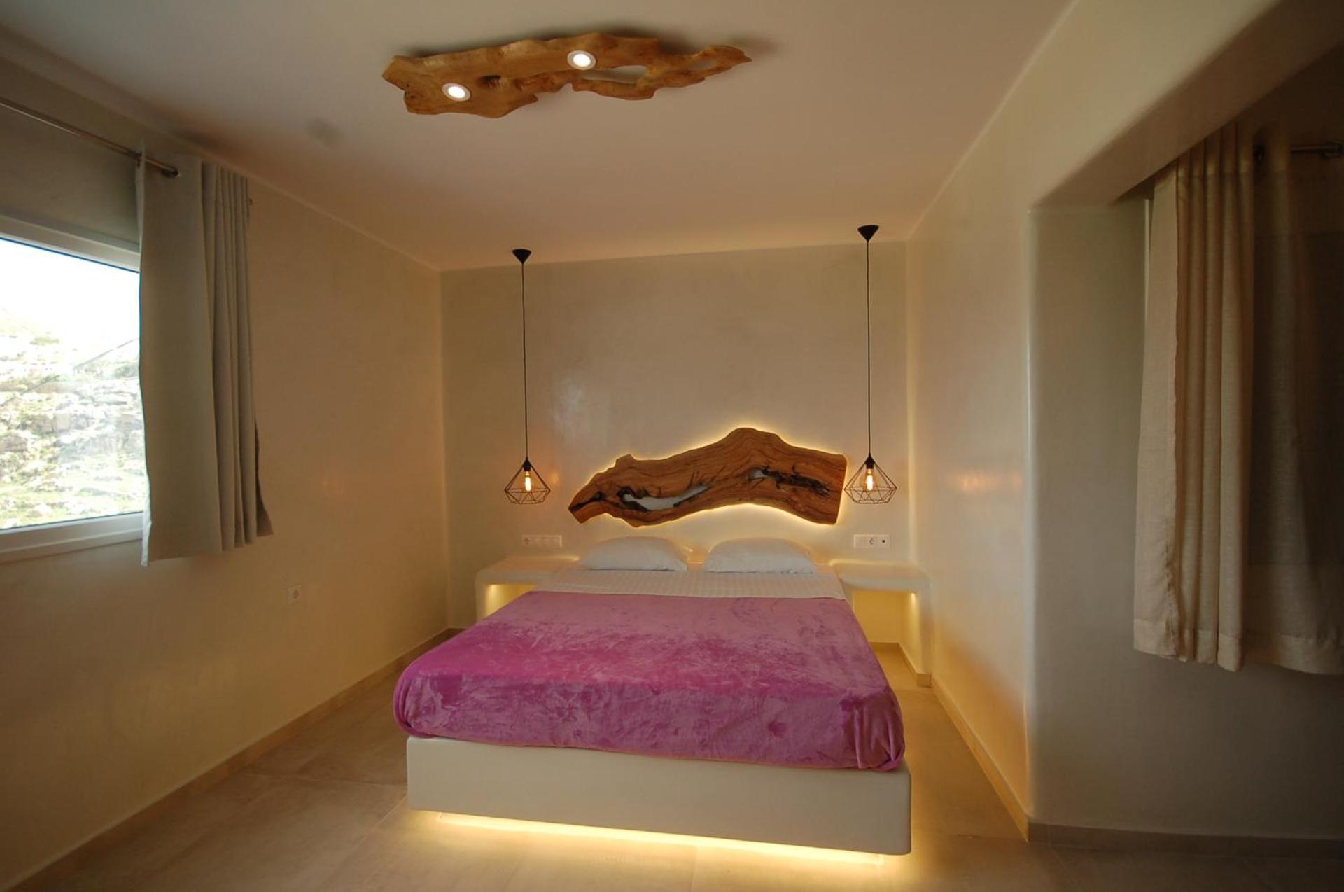 Sahas Suites - Photo 41