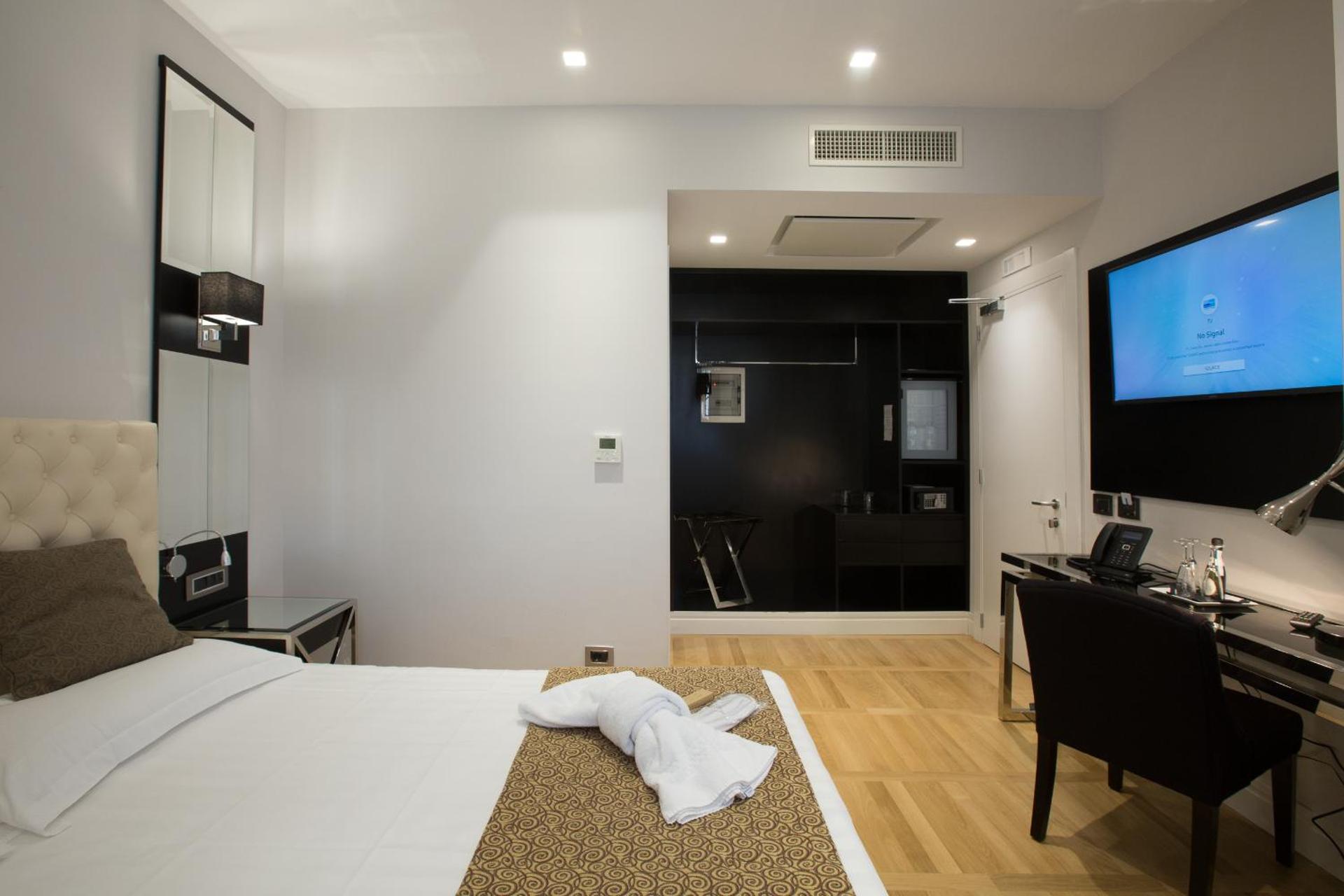 Floris Hotel - Photo 39