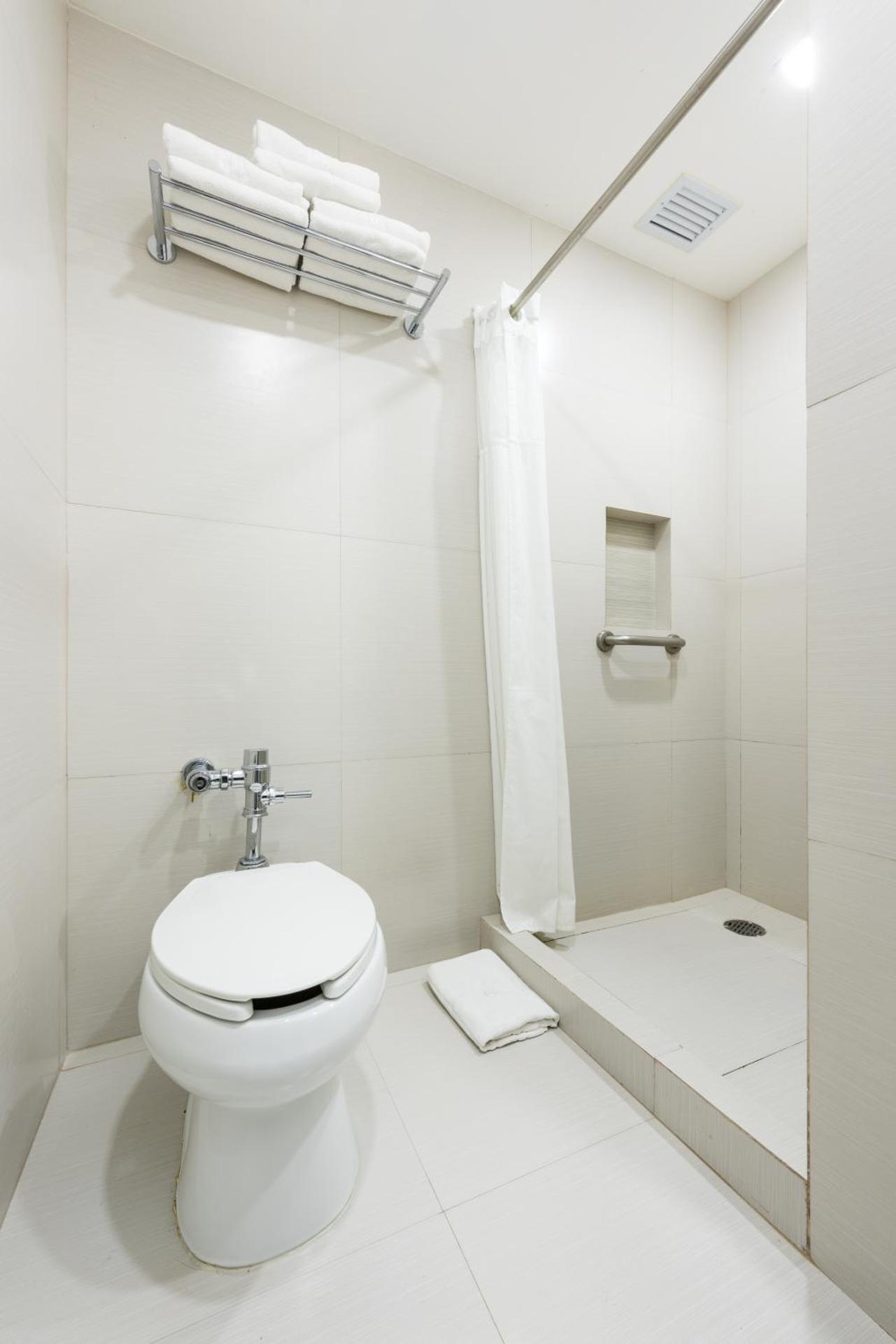 Hotel Casa Blanca - Photo 57