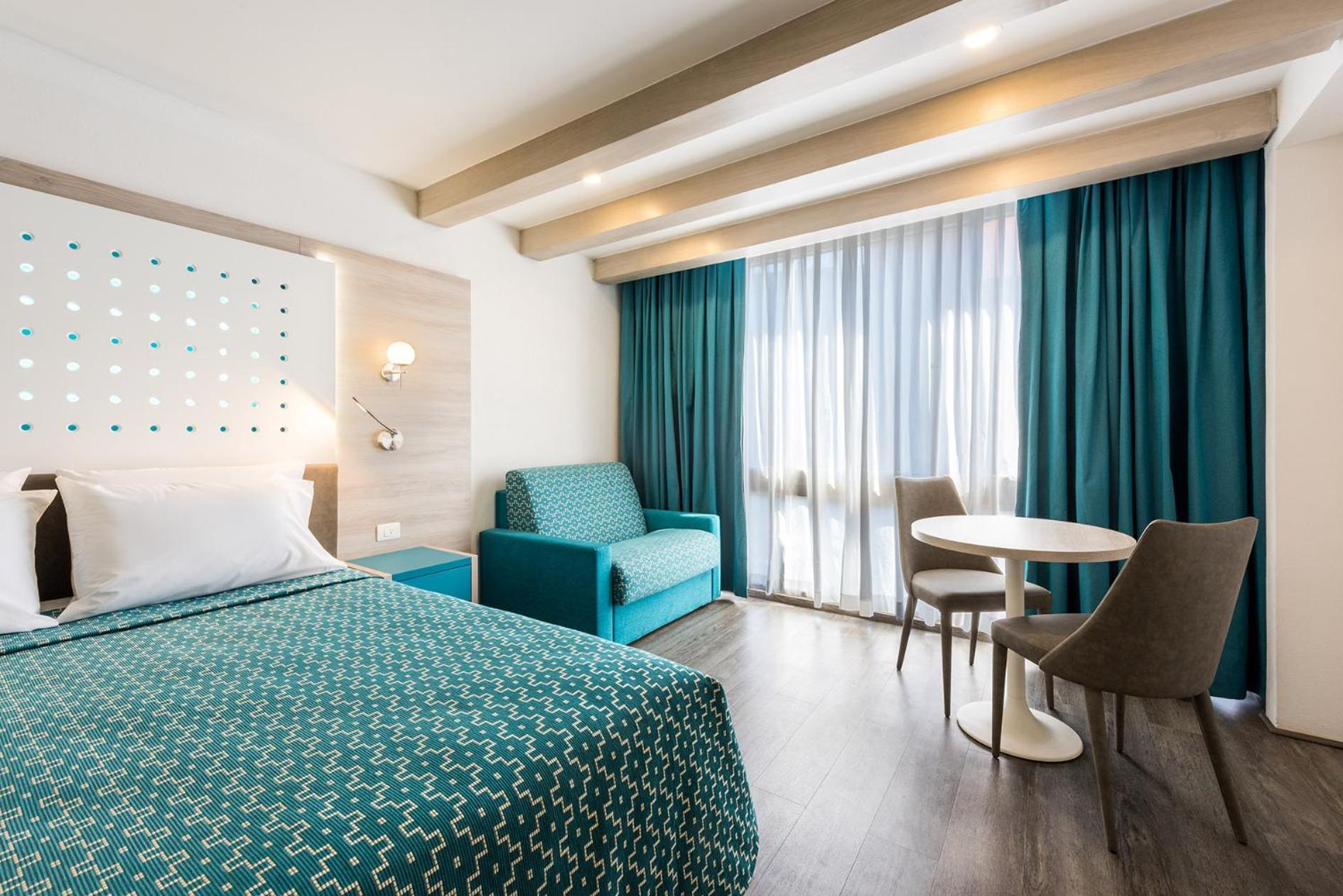 Hotel Casa Blanca - Photo 56
