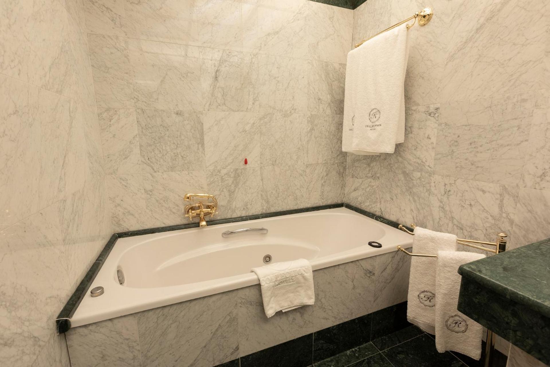 City Life Hotel Poliziano, by R Collection Hotels - Photo 36