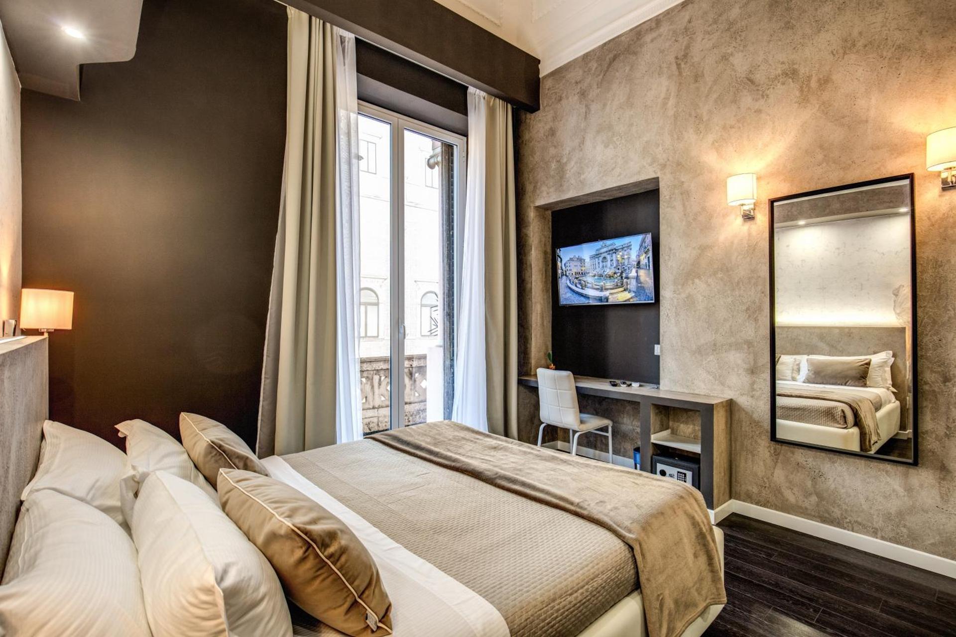 Luxury Double Room with Balcony